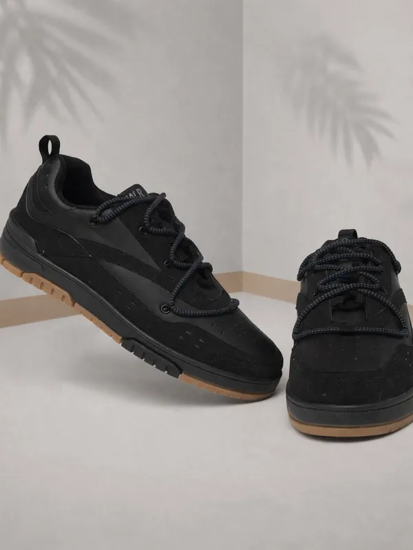 Sneakers | Greyhound obsidian sold by Wrogn