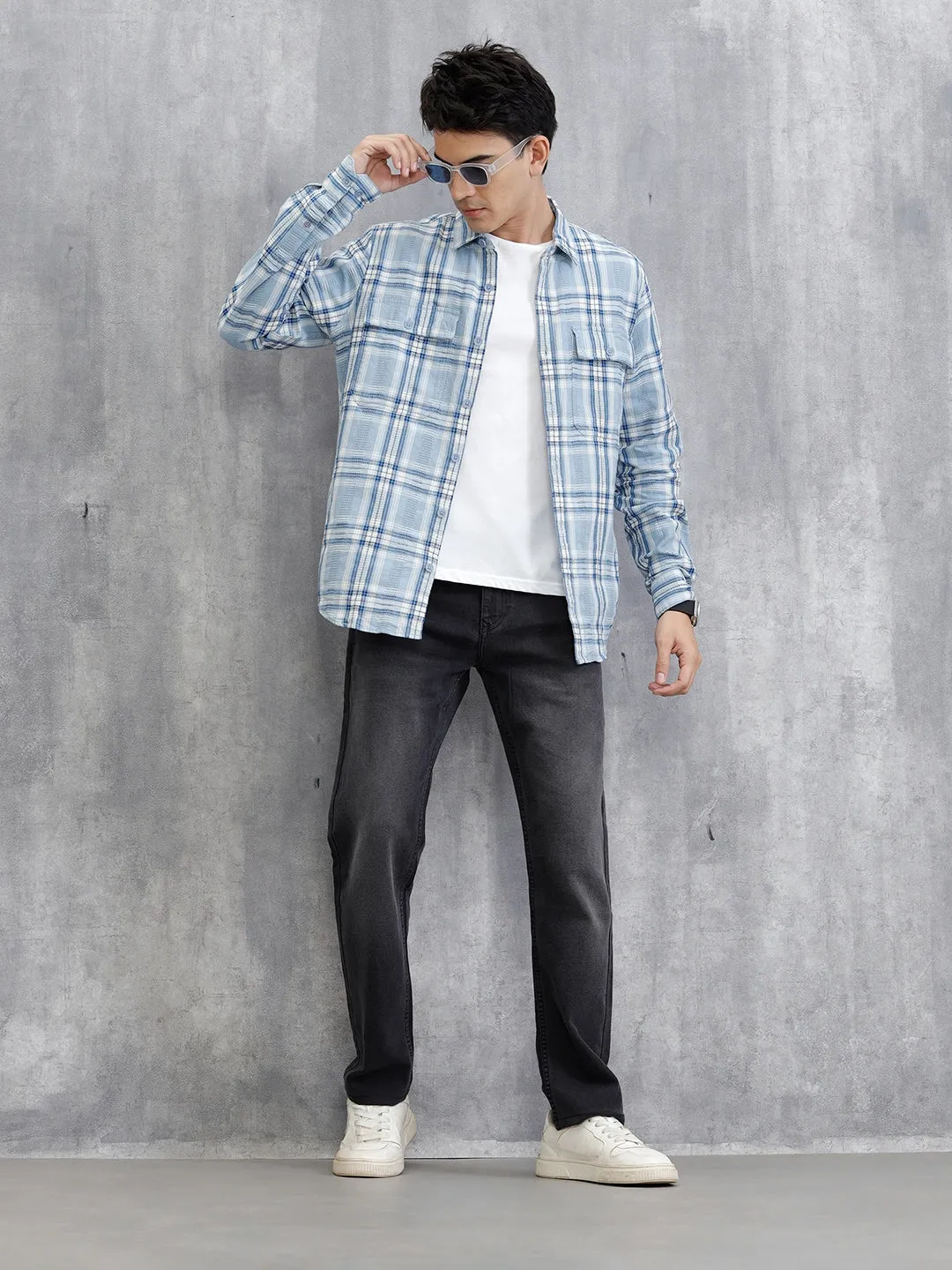 Mid Washed Relaxed Fit Jeans | Grey sold by Wrogn product image thumbnail 2