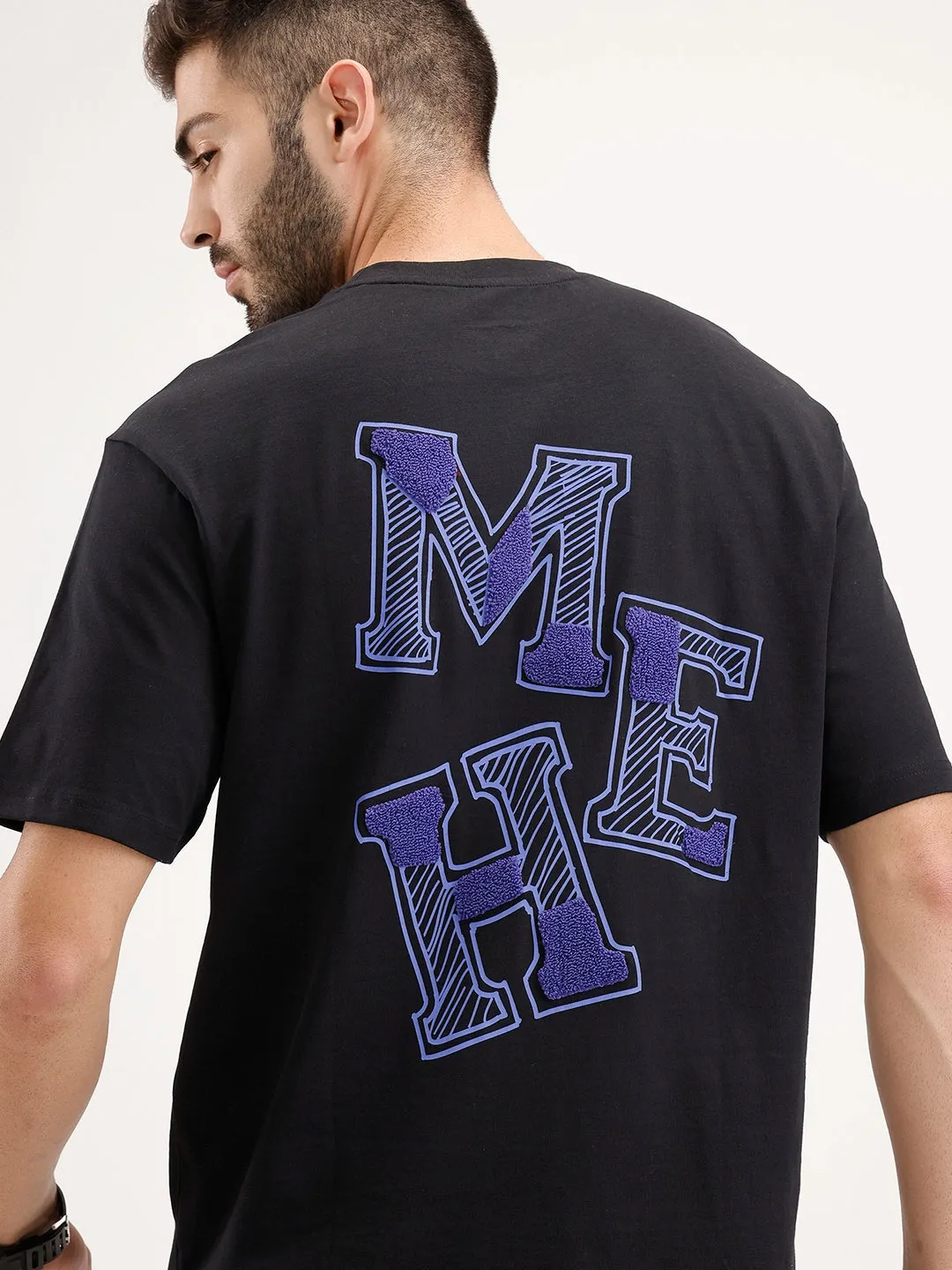 Oversized Embrodered Patch Detail T-Shirt | Black sold by Wrogn