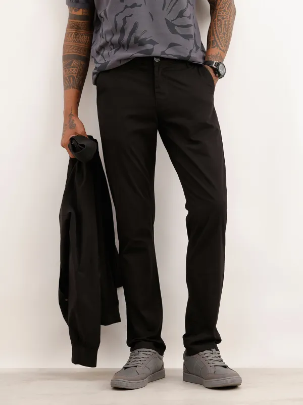 Solid Slim Fit Trouser | Black made by Wrogn