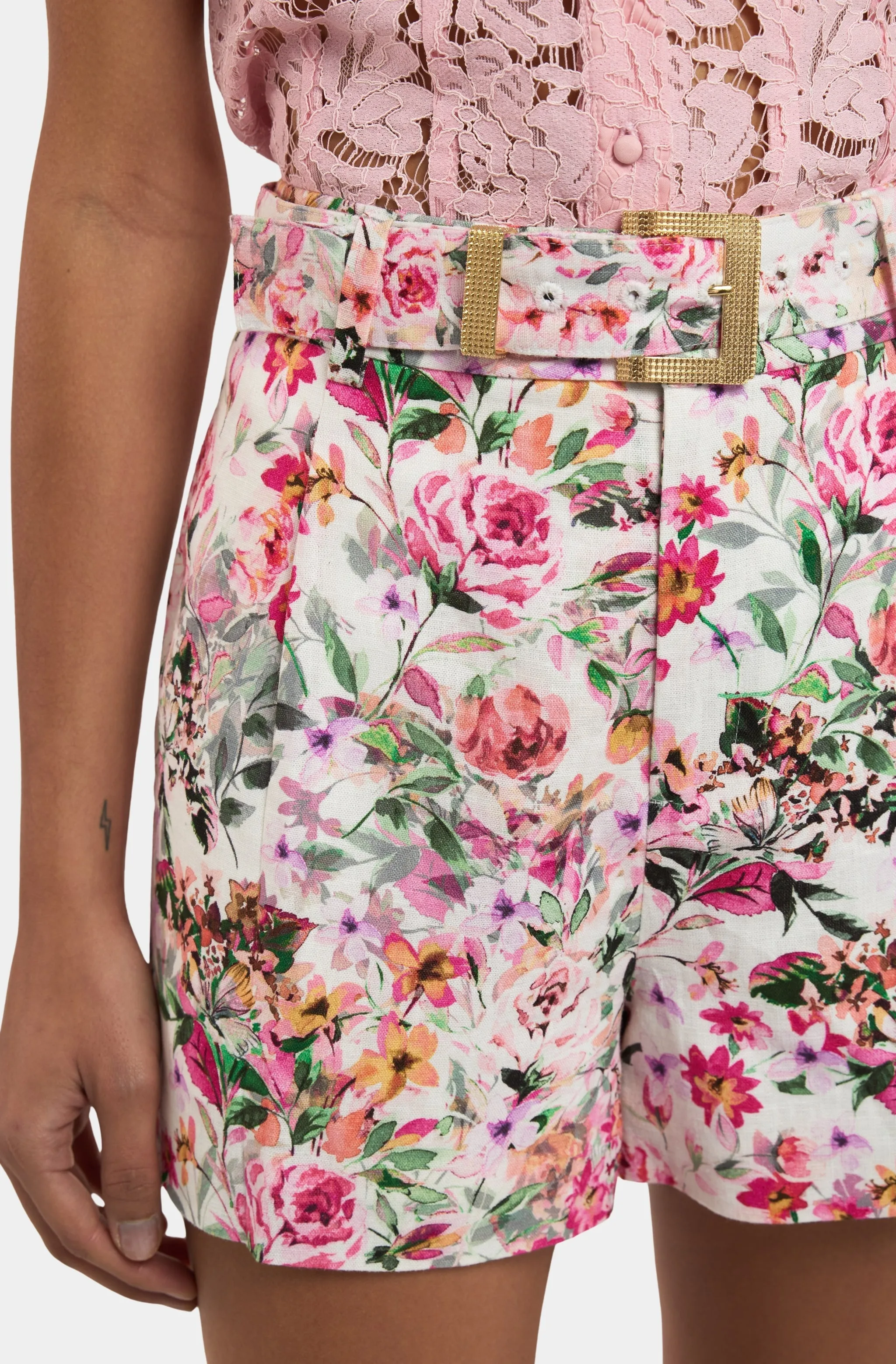 Glenn Floral Linen Shorts sold by Hemline product image thumbnail 3