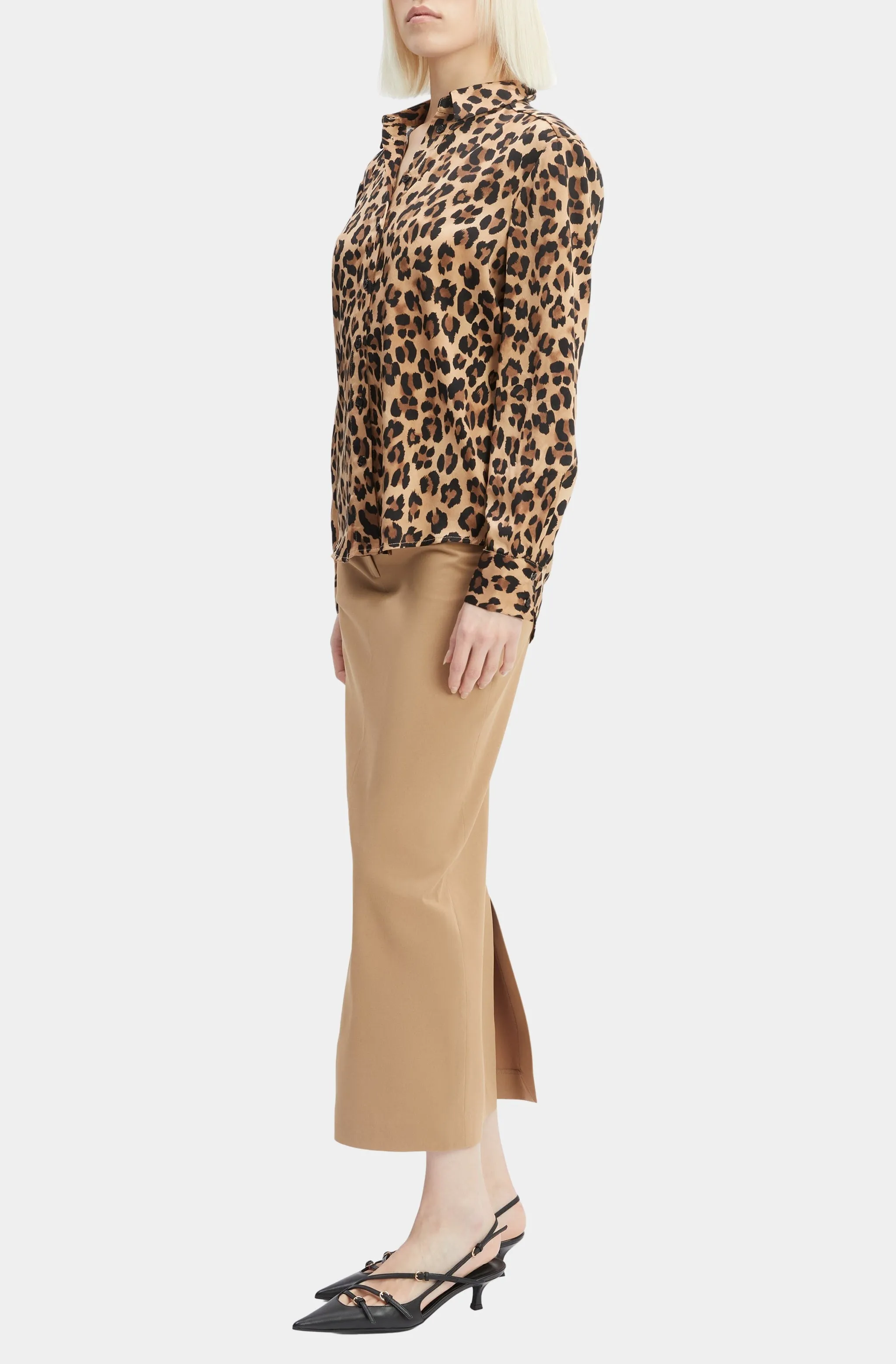 Classic Collar Printed Shirt sold by Hemline product image thumbnail 3