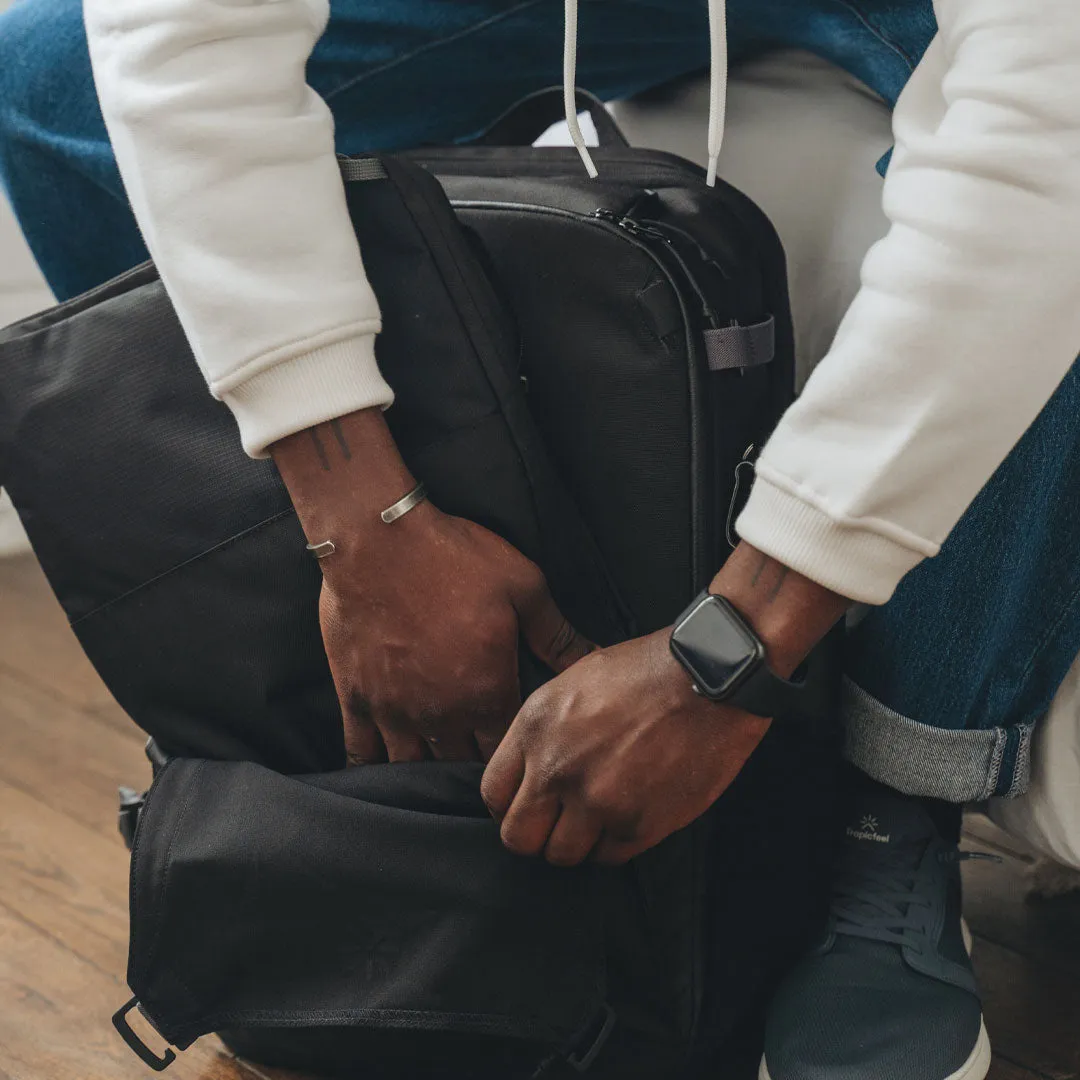 Hive Large Pack Core Black sold by Tropicfeel product image thumbnail 5