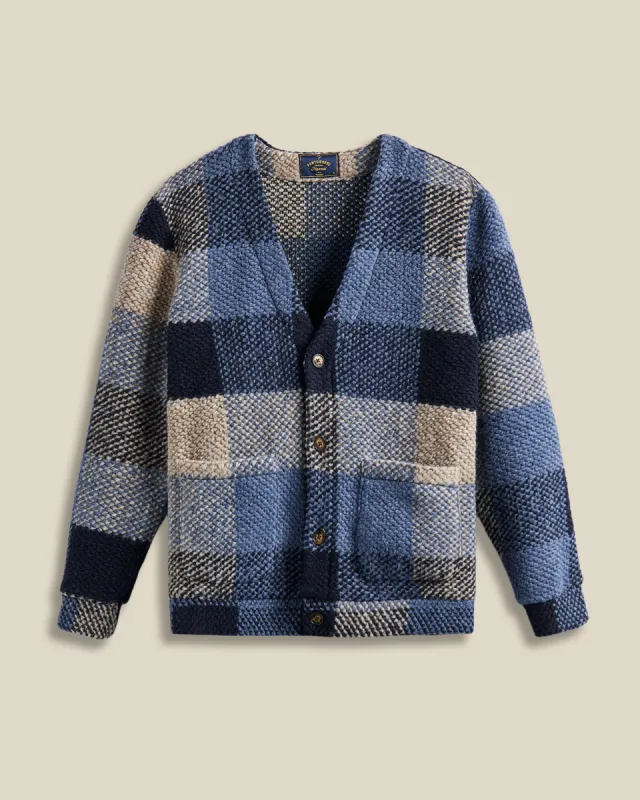 Quintal Cardigan - Blue sold by Portuguese Flannel