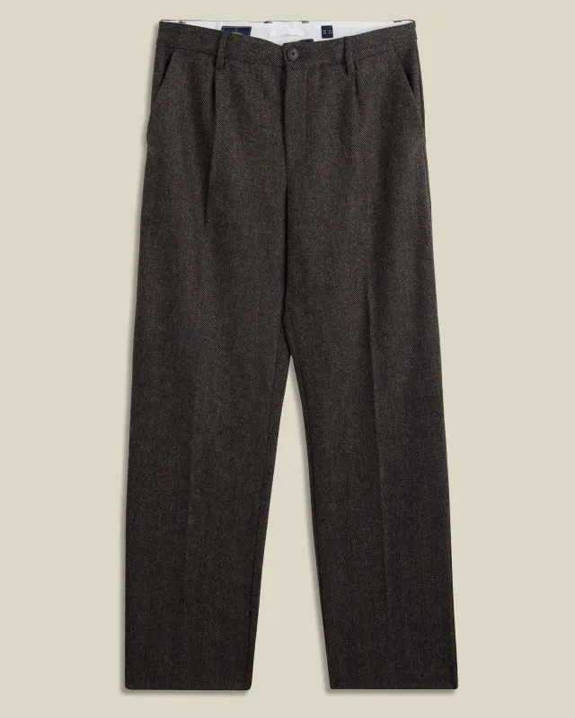 Single Pleat Herringbone Wool Trousers - Brown made by Portuguese Flannel