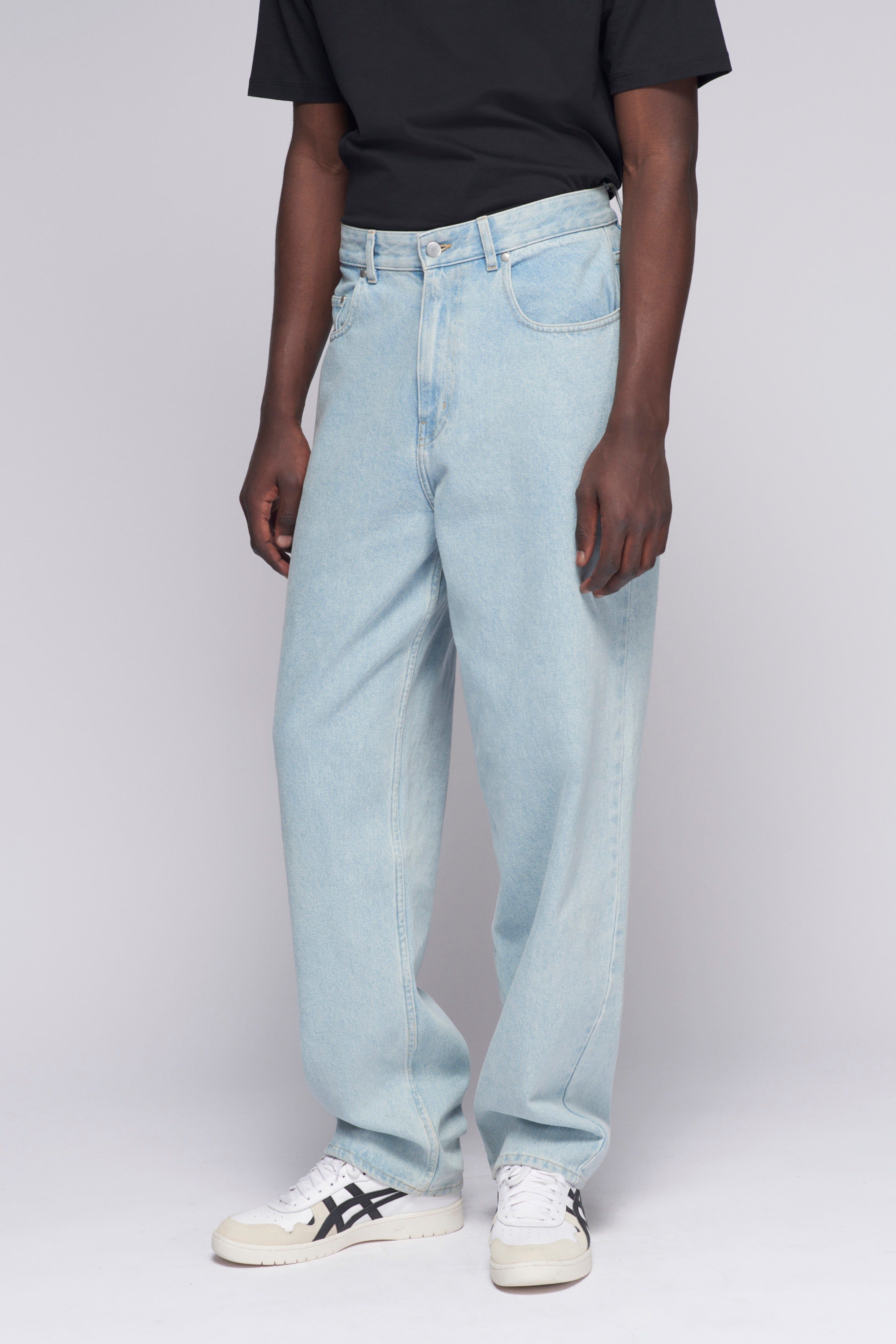 Unisex Antifit Denim in Light Wash sold by Kotn product image thumbnail 4