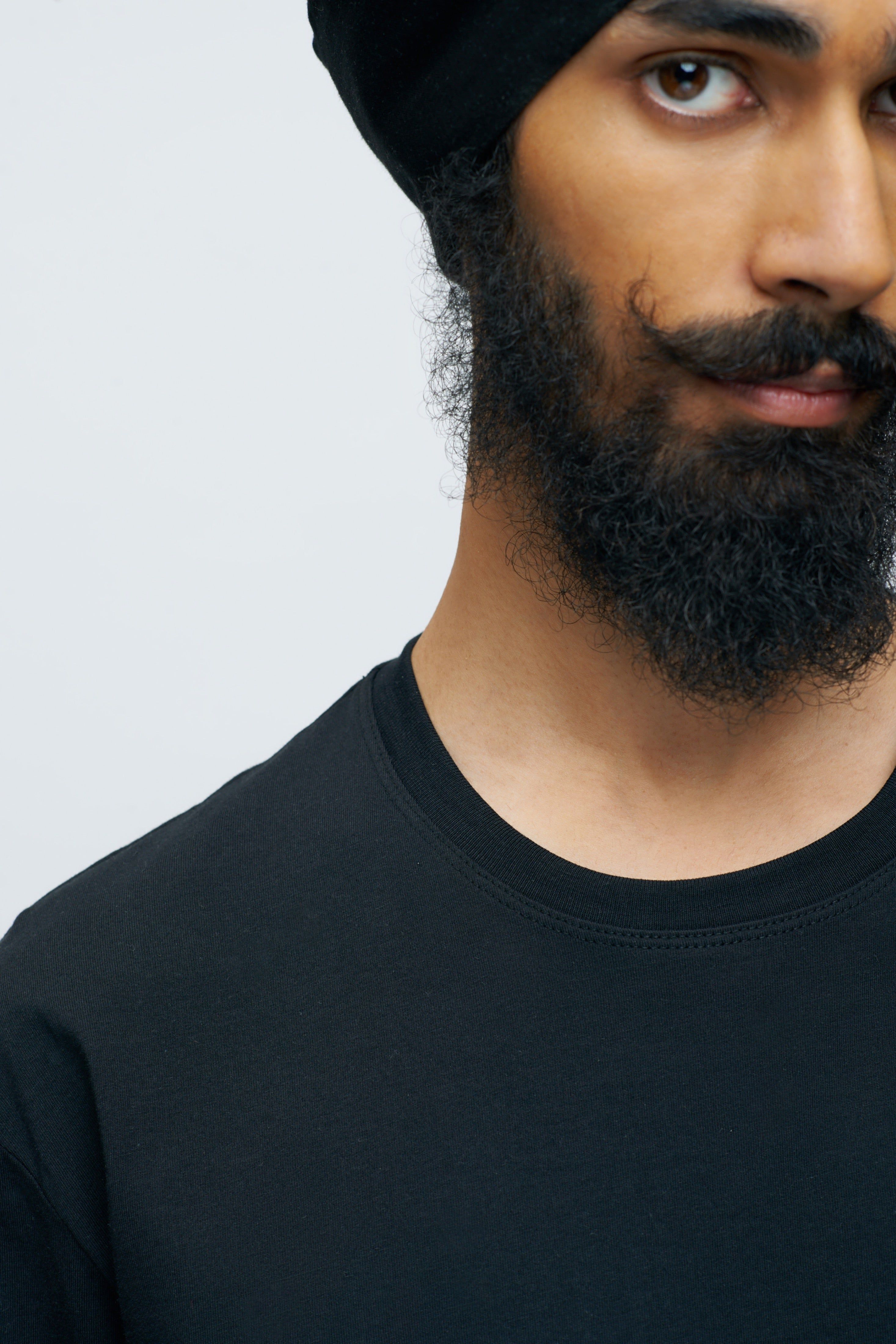 Essential Longsleeve in Black sold by Kotn product image thumbnail 5