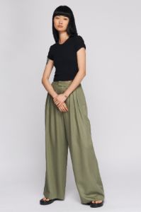 Women's Crop 90s Tee in Black sold by Kotn