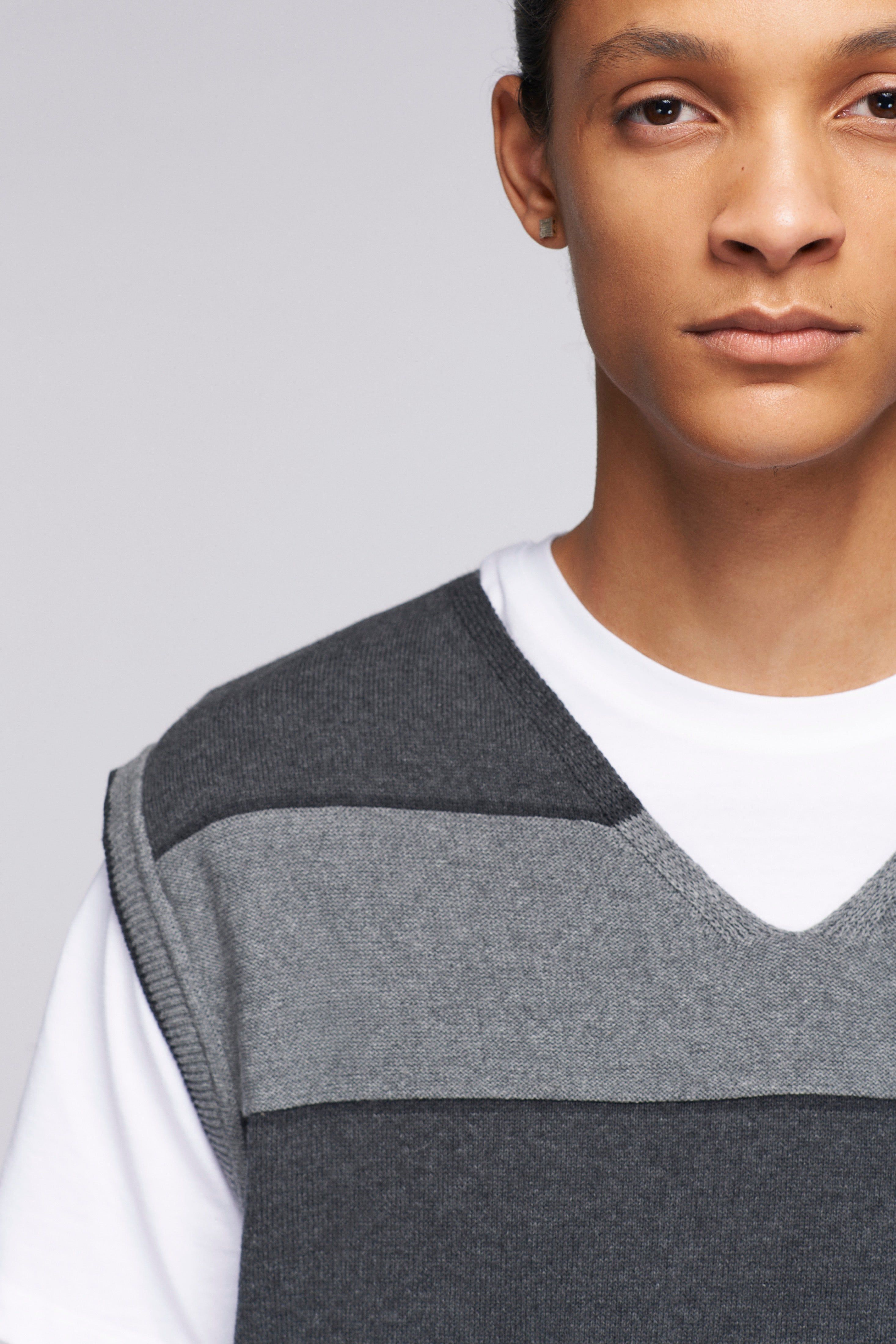 Men's Fine Knit Vest in Charcoal Stripe sold by Kotn product image thumbnail 4