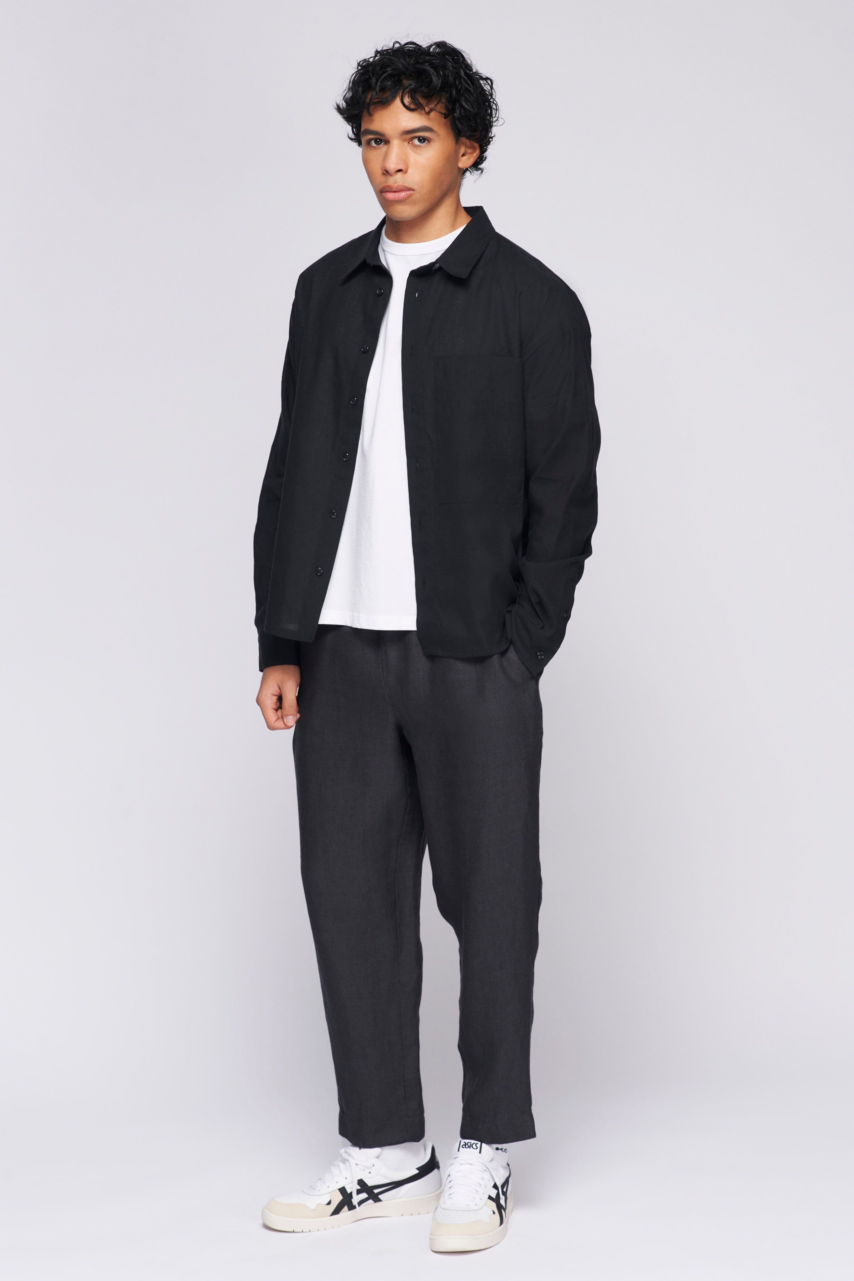 Unisex Cairo Linen Pant in Black sold by Kotn product image thumbnail 2