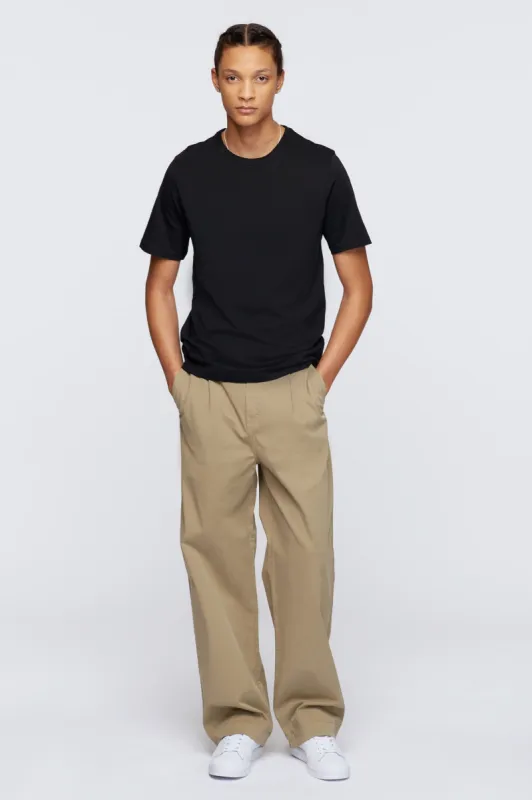 Men's Long Essential Crew in Black made by Kotn