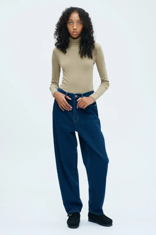 Fitted Turtleneck in Coriander made by Kotn