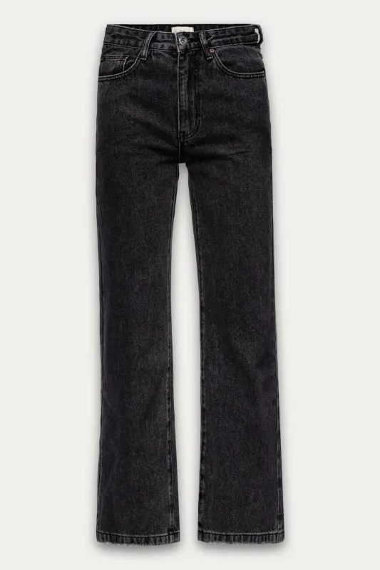 Blair Mid-Rise Classic Jeans sold by Kuwallatee