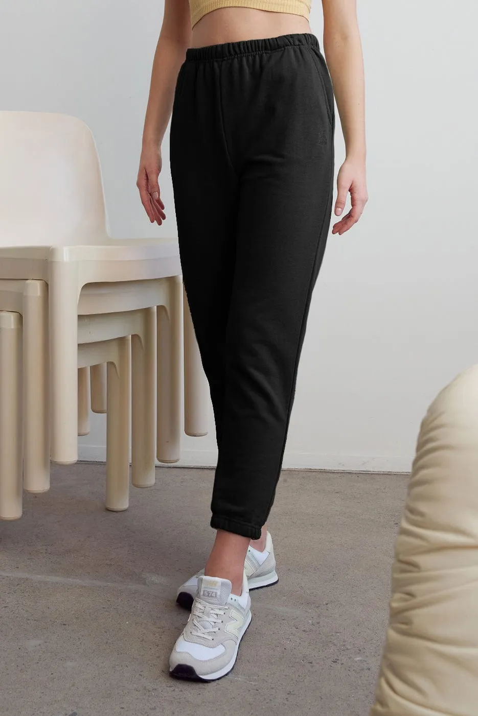 Cropped Jogger sold by Kuwallatee