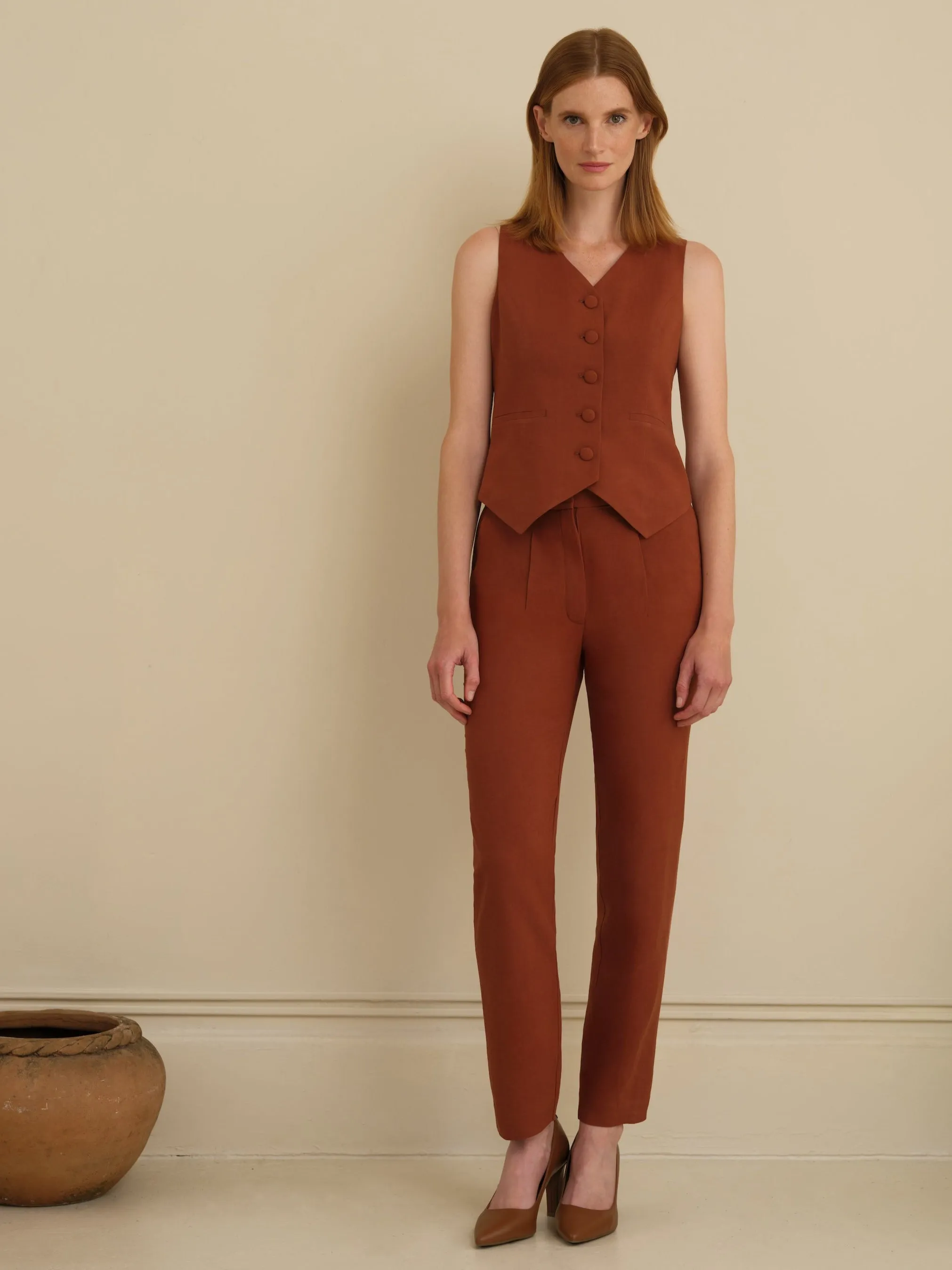 The Avery Pleated Trouser Cognac sold by Sophie Rue product image thumbnail 2