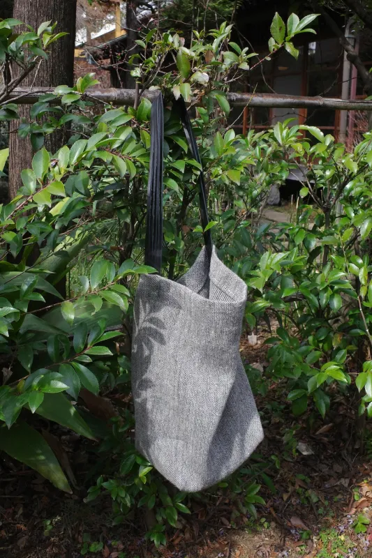 SEYAxISAAC REINA LINEN CHASEN HOBO / MEDIUM made by seya