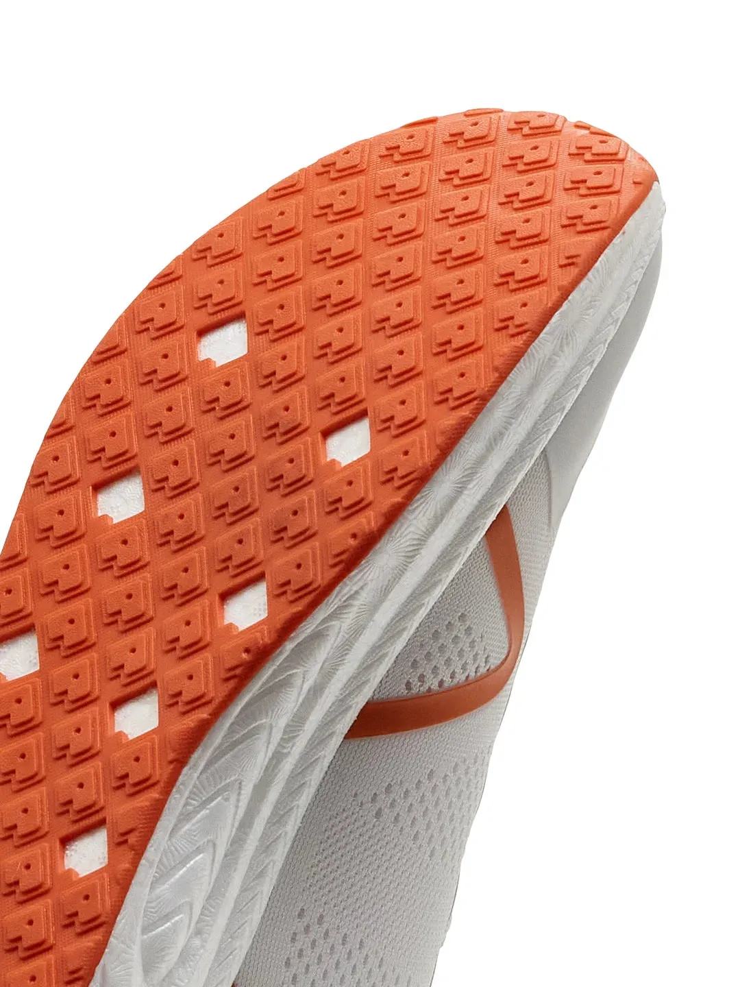 MOTIVE White Men's Running Shoes sold by Campus Shoes product image thumbnail 4