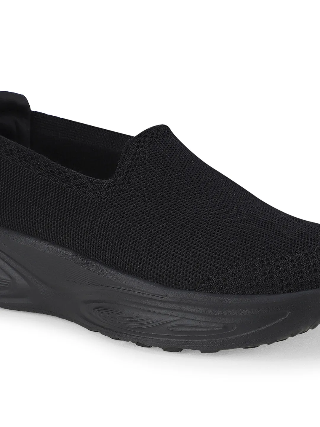 MARLIN Black Women's Walking Shoes sold by Campus Shoes product image thumbnail 4