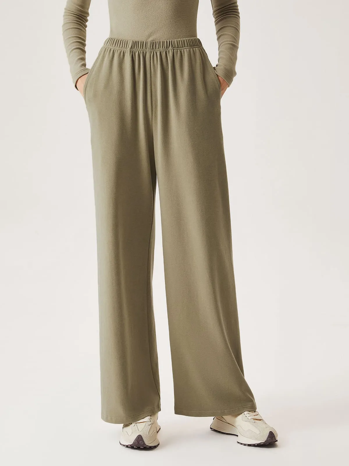 Elastic Waist Tappered Wide Leg Pant sold by ogl move product image thumbnail 2