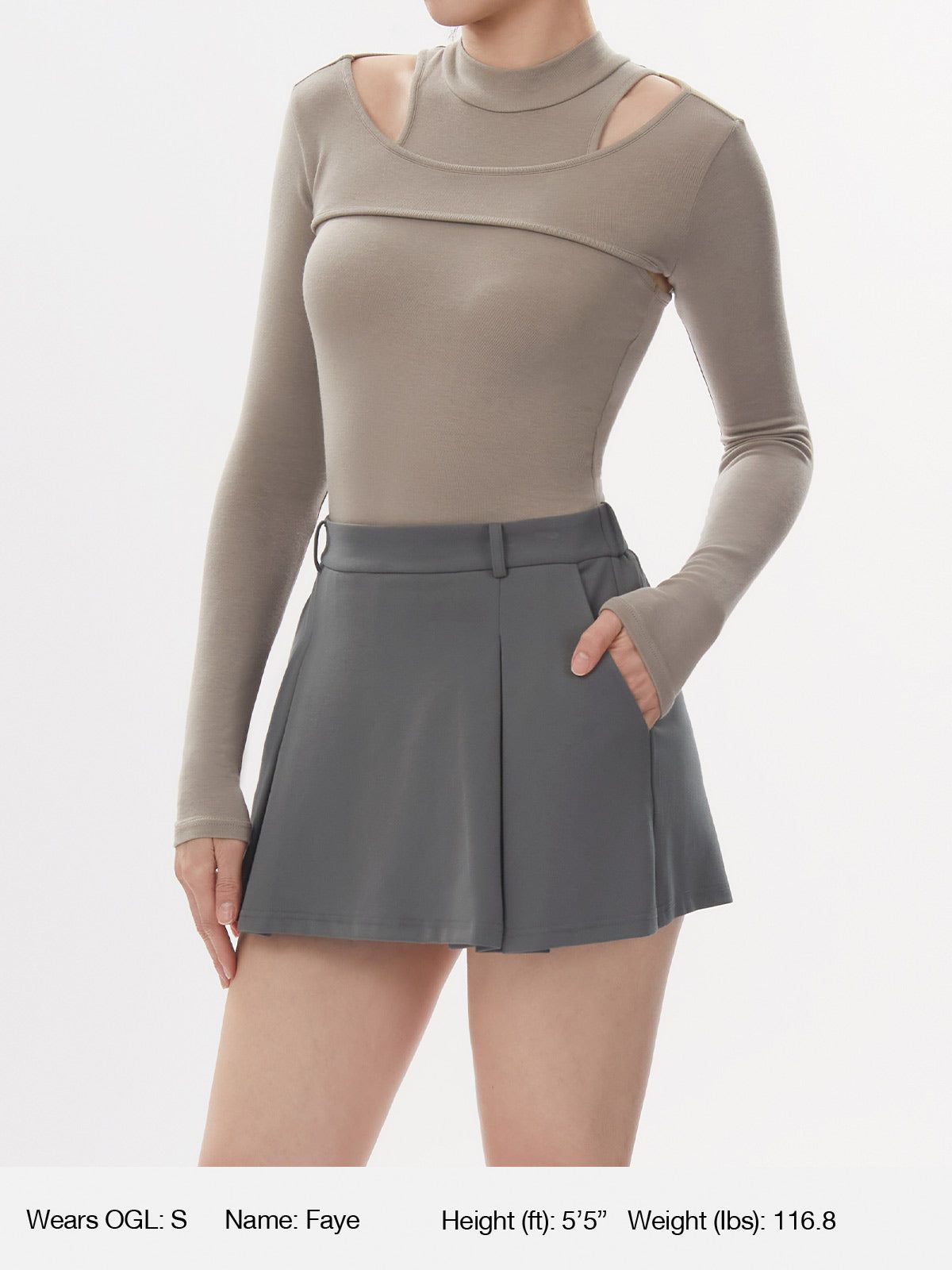 Wide Pleats Workwear Short Skorts with Pockets sold by ogl move product image thumbnail 2