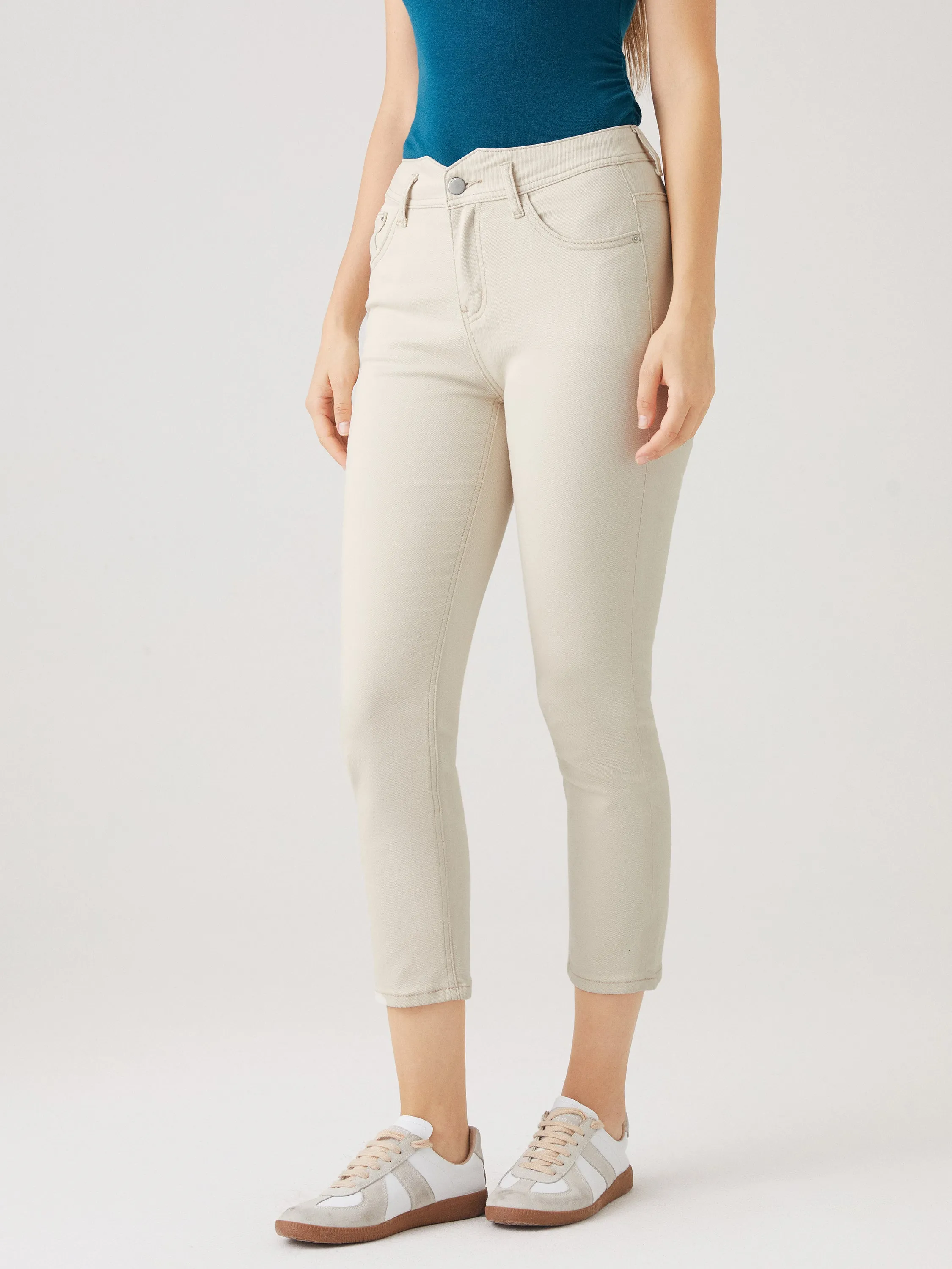 High-waisted Taper Jean sold by ogl move product image thumbnail 3