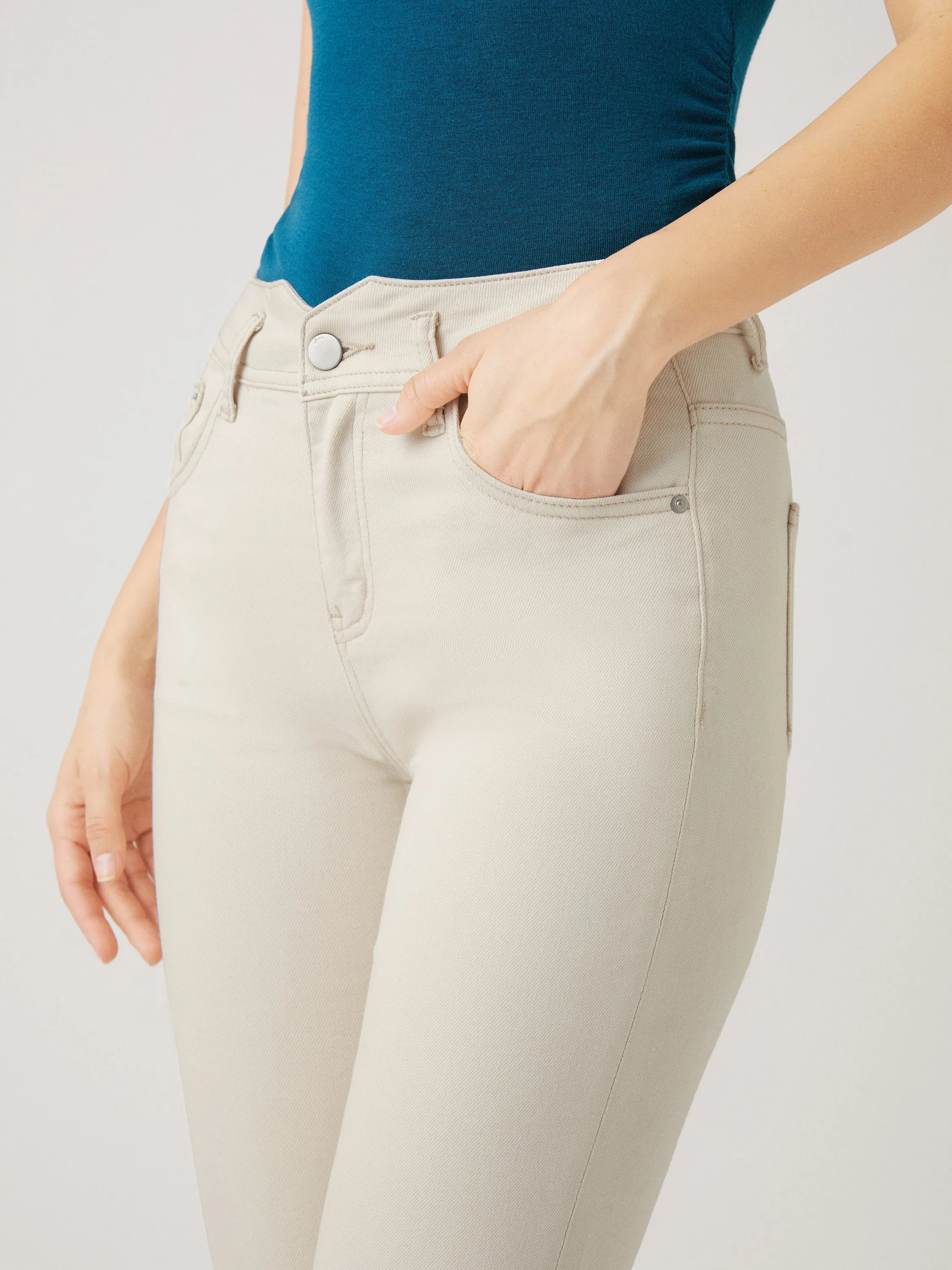 High-waisted Taper Jean sold by ogl move product image thumbnail 4