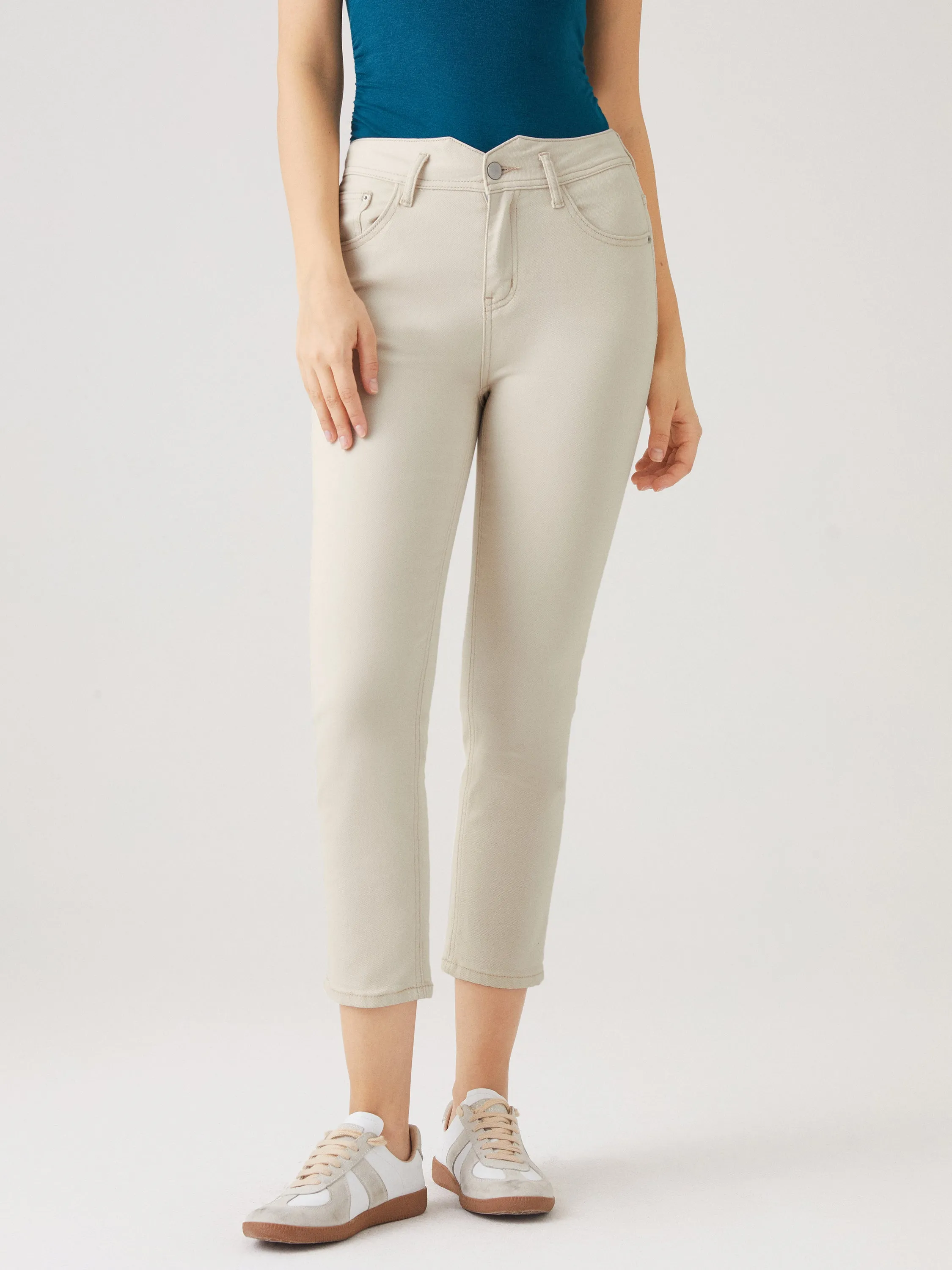 High-waisted Taper Jean sold by ogl move product image thumbnail 2