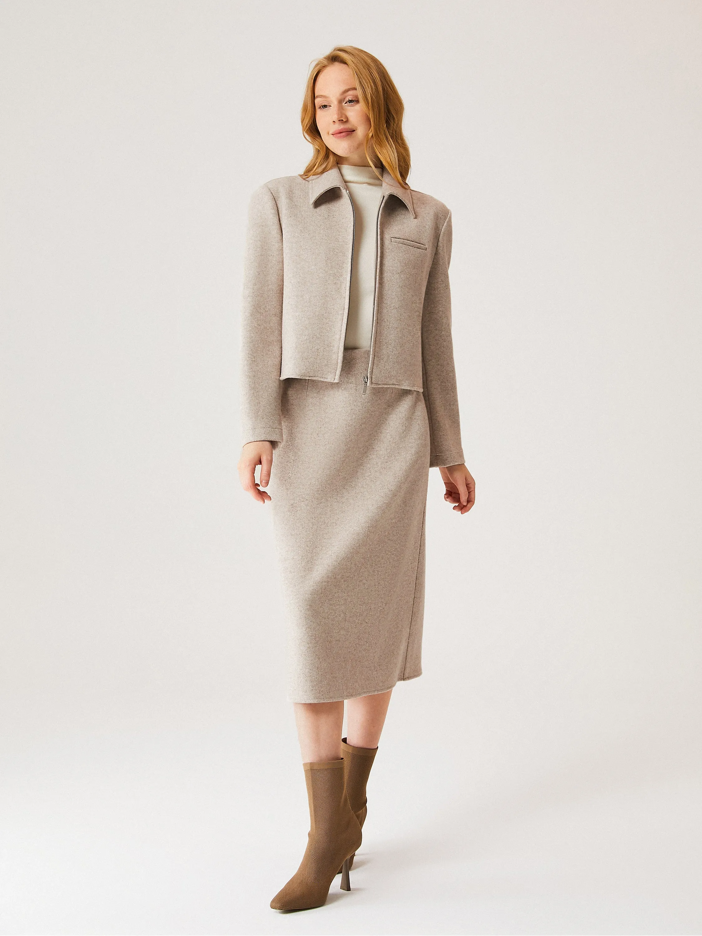 Full-Zip Cropped Jacket sold by OGLmove product image thumbnail 4