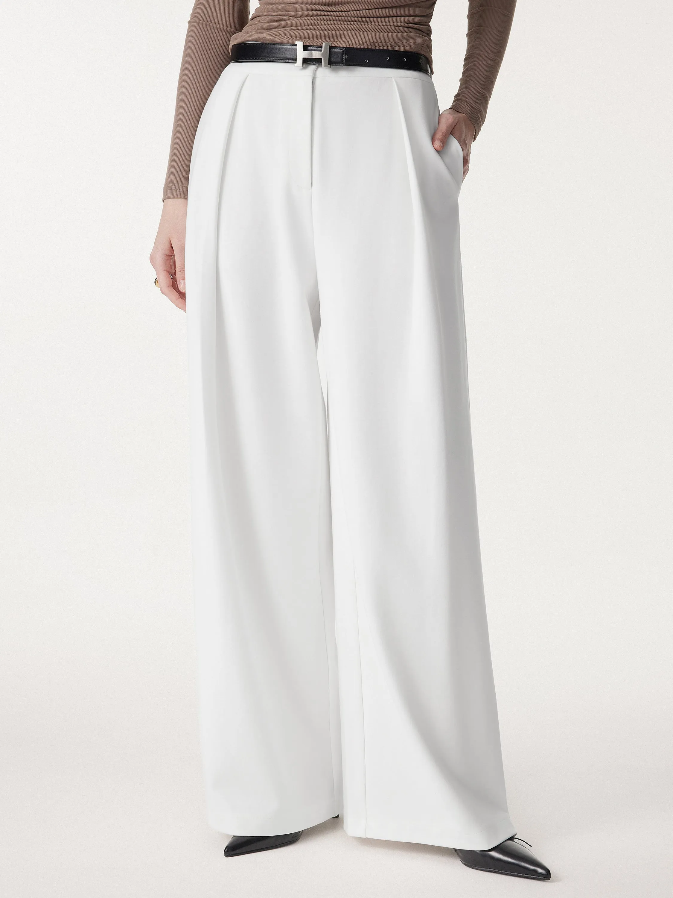Non-sheer Airy Mid Rise Pleated Airy Trouser with Pockets sold by OGLmove product image thumbnail 3
