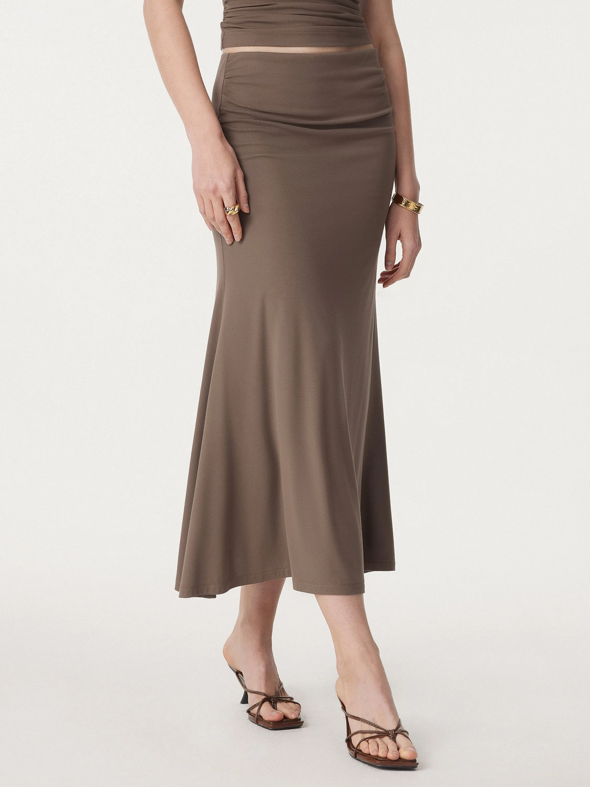 Classic Side Ruched Mermaid Maxi Skirt sold by ogl move product image thumbnail 3