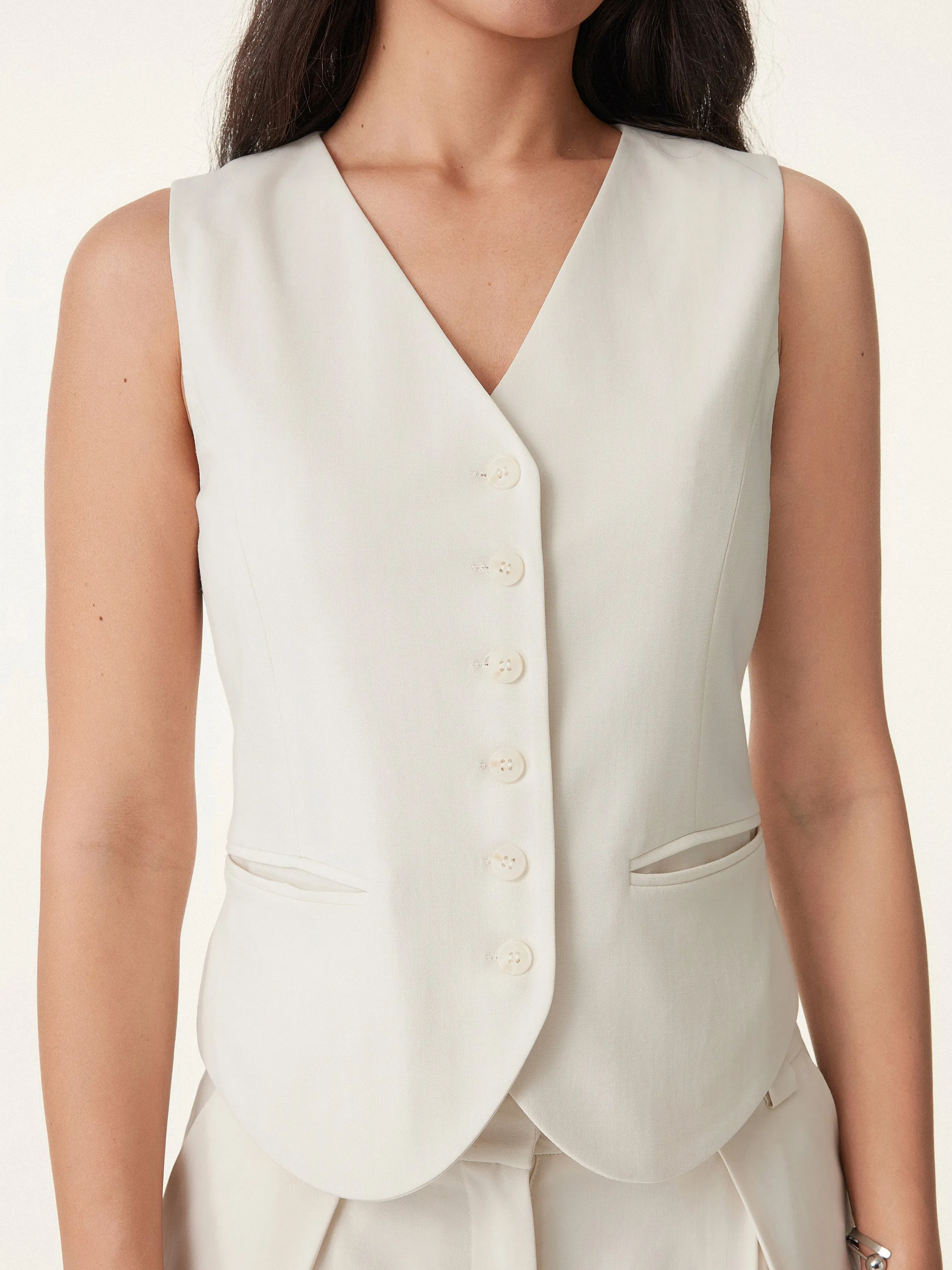 Tencel-Linen Wrinkle-Free Waistcoat with Pockets sold by ogl move