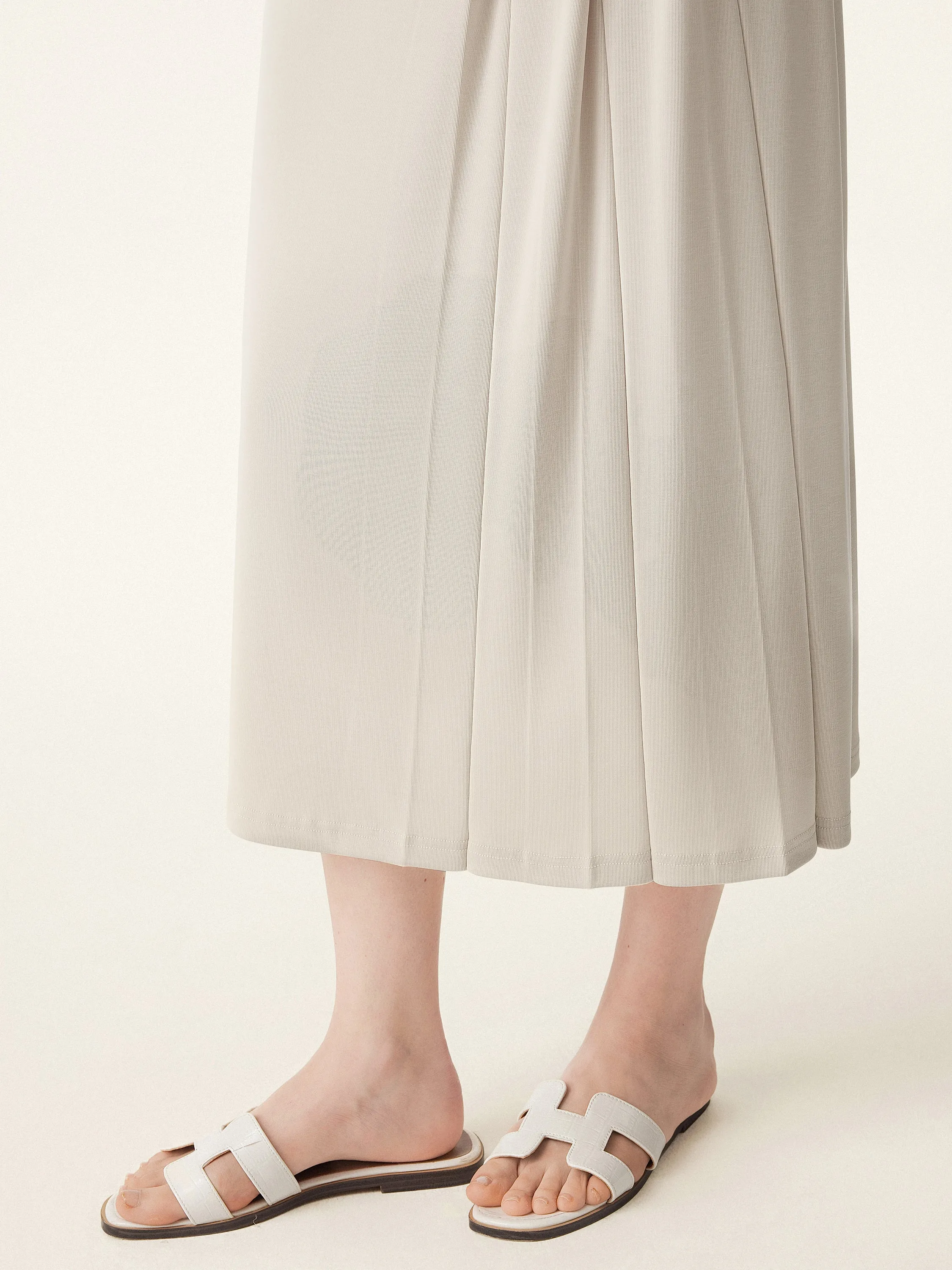 Mid Rise Pull-on Tucked Skirt sold by ogl move product image thumbnail 5