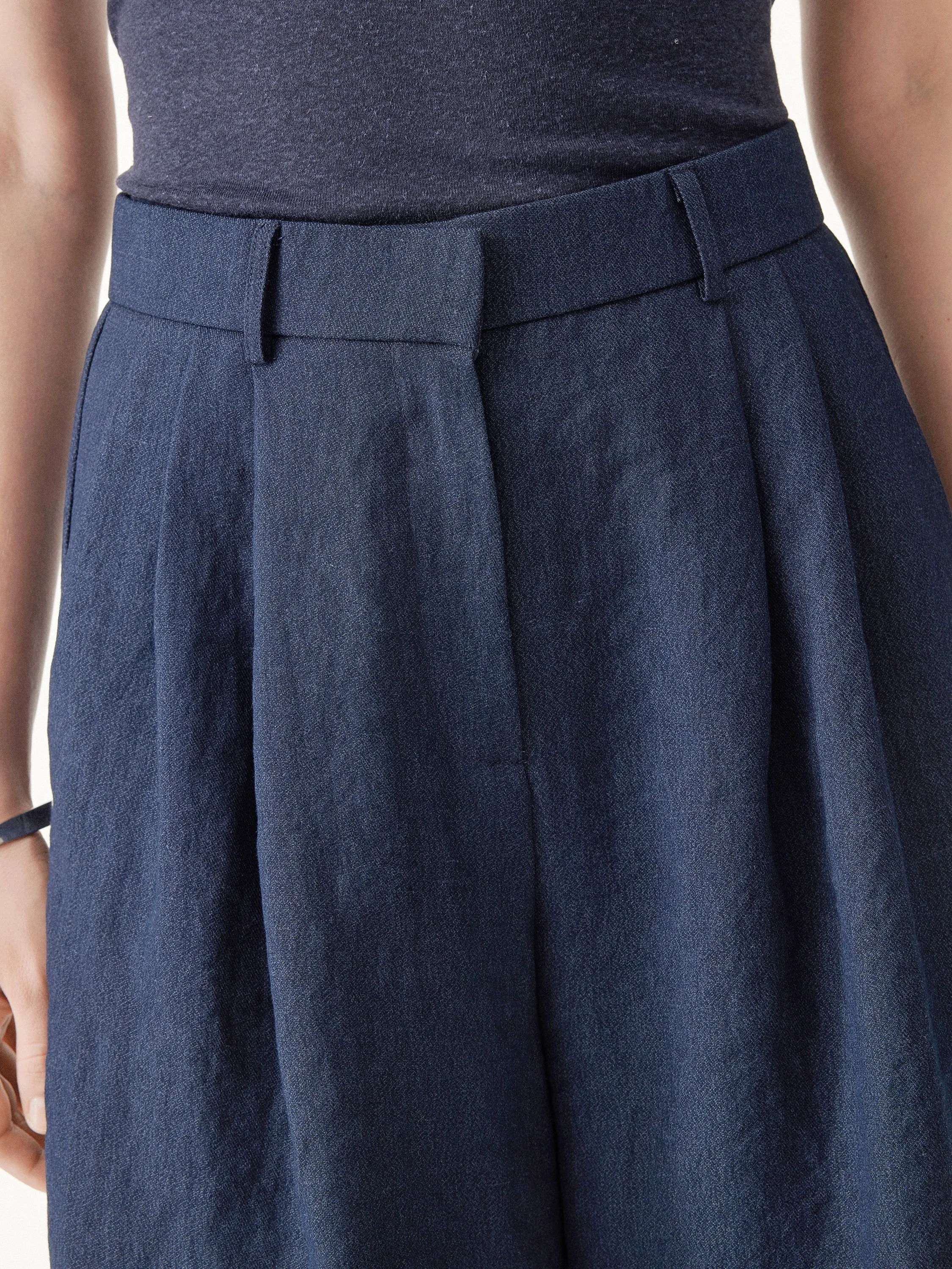 Soft Linen Mid Rise Tucked Shorts with Pockets sold by ogl move product image thumbnail 3