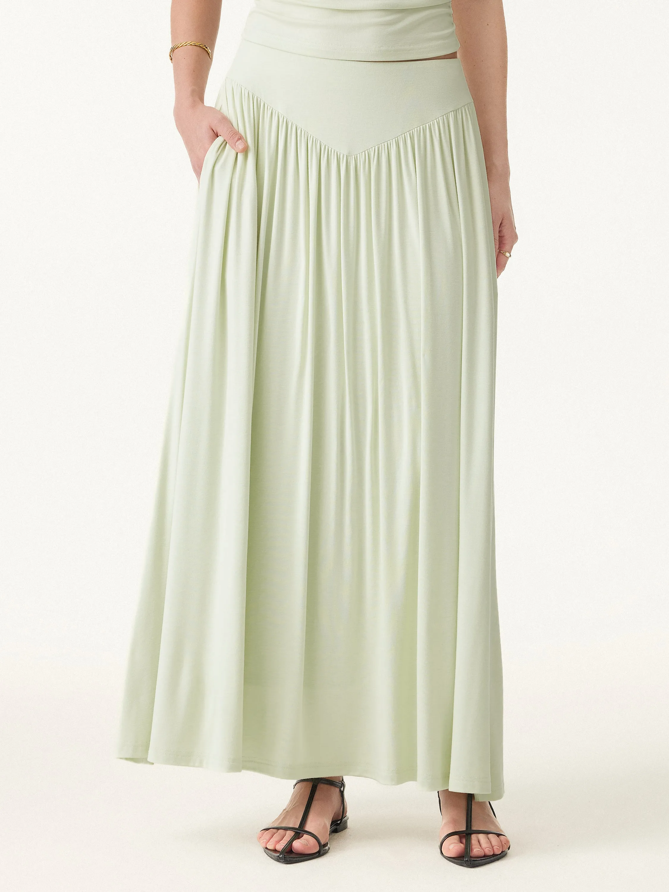 Ultrasoft V-shape Waist Gathred Maxi Circle Skirt with Pockets sold by OGLmove product image thumbnail 3