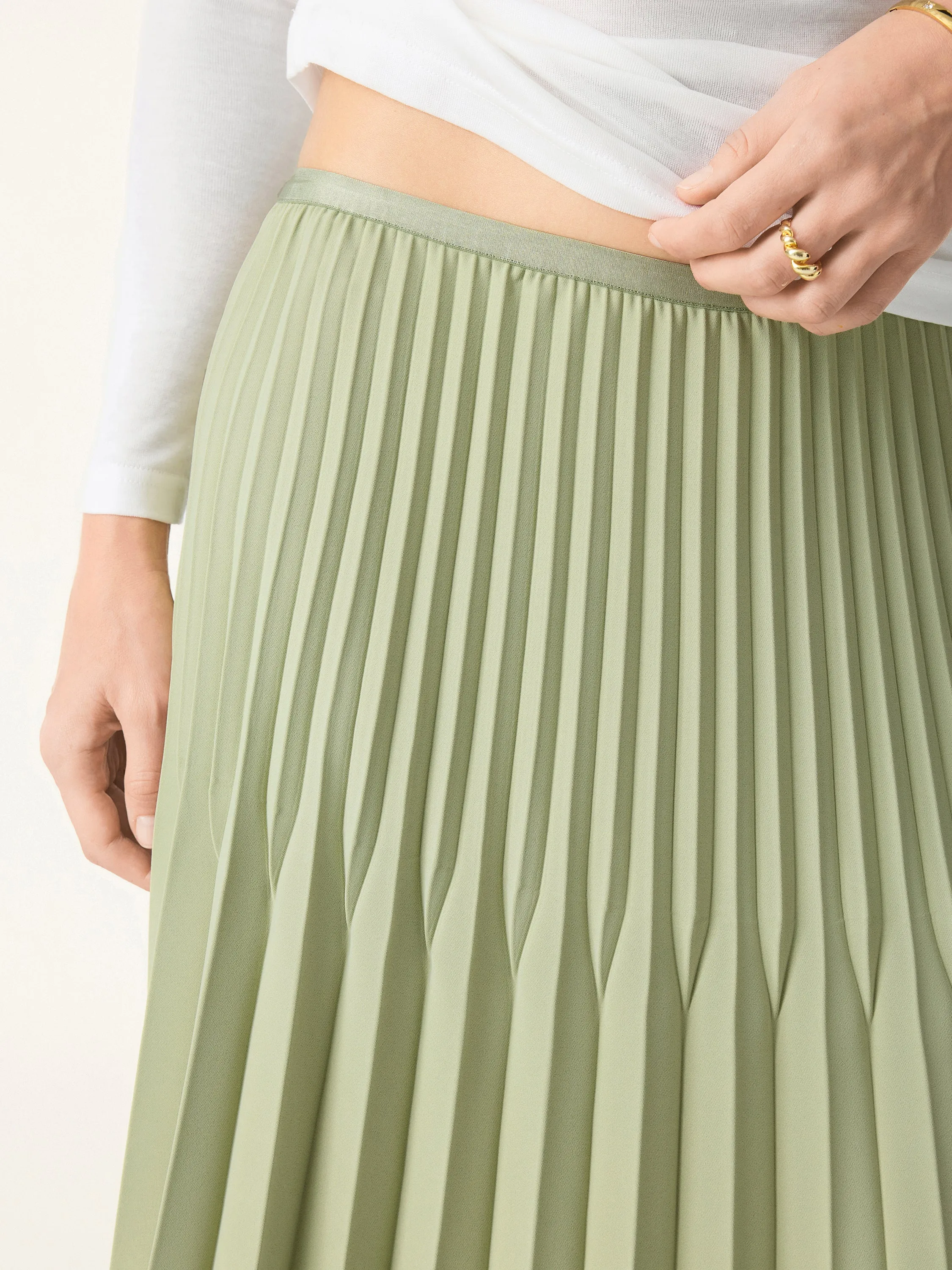 Twirl Pleated A-line Midi Skirt sold by OGLmove product image thumbnail 4