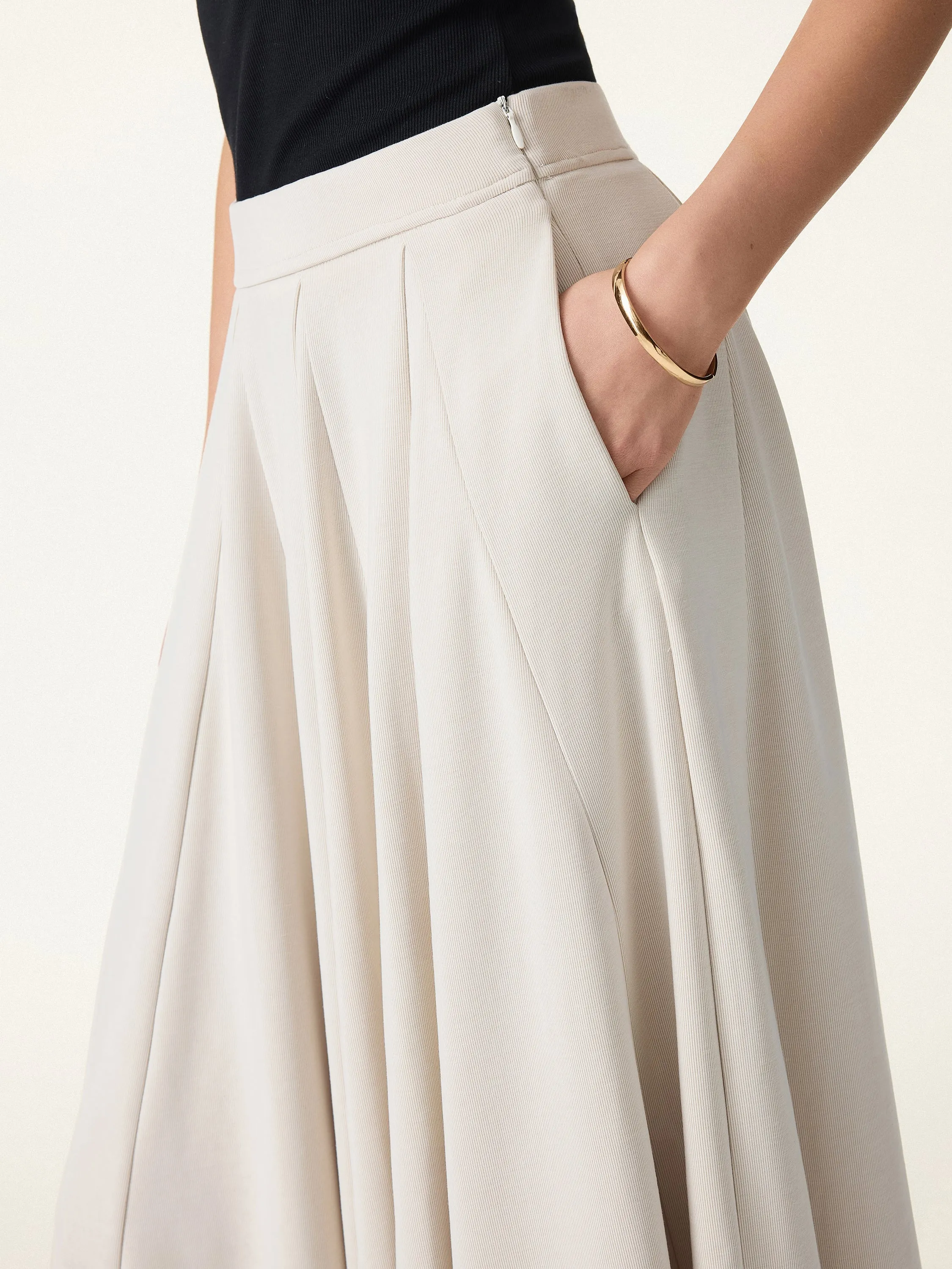 Lyocell Blend Volume Skirt with Pockets sold by OGLmove product image thumbnail 3