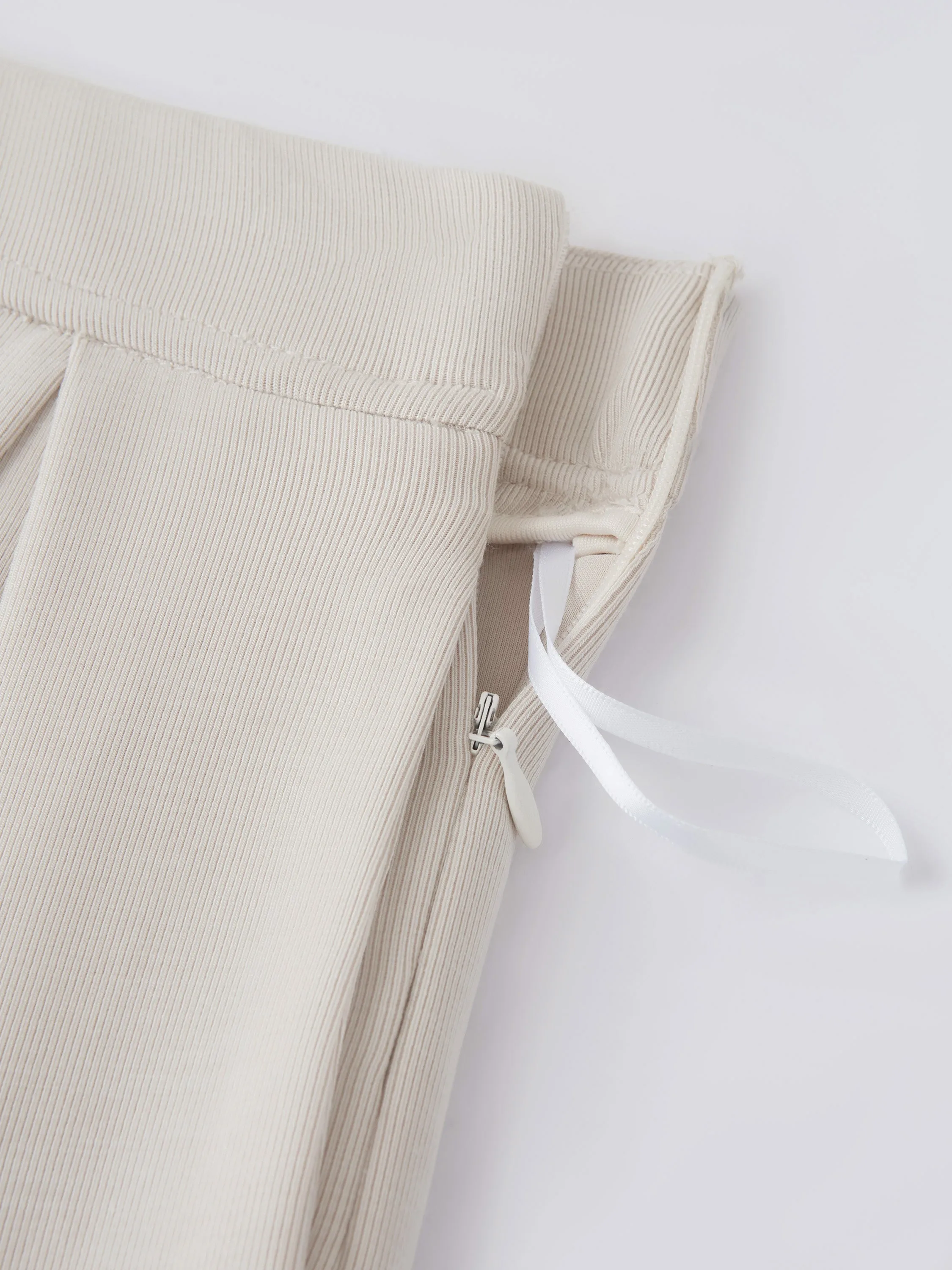 Lyocell Blend Volume Skirt with Pockets sold by OGLmove product image thumbnail 2