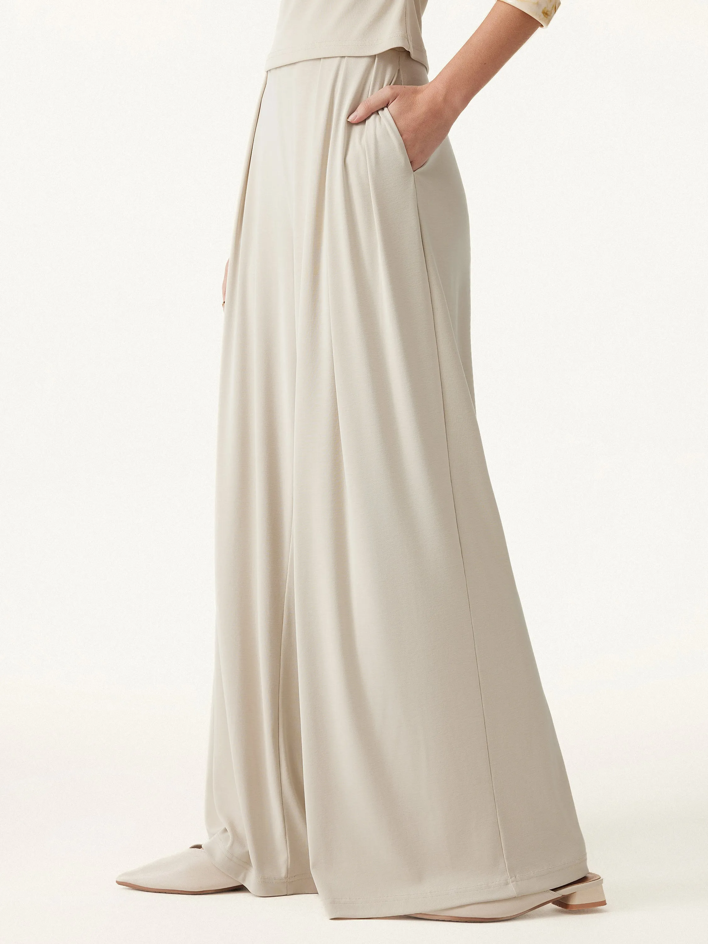 Mid Rise Pleated Wide Leg Palazzo Pants with Pockets sold by OGLmove product image thumbnail 2