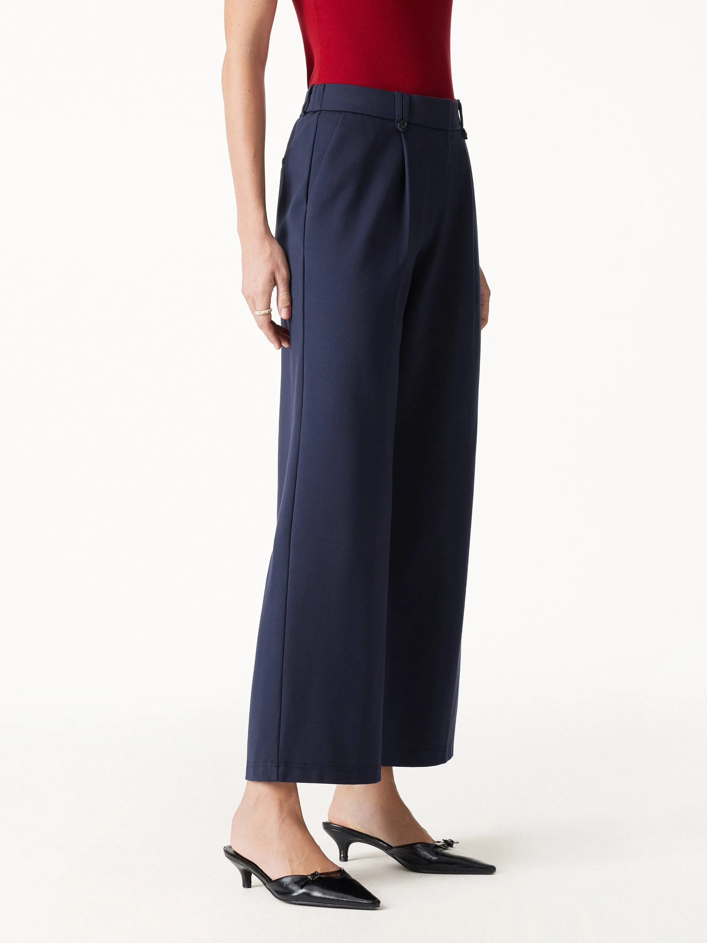 Ponte Low-Rise Straight Leg Ankled Pants with Pockets sold by OGLmove product image thumbnail 4
