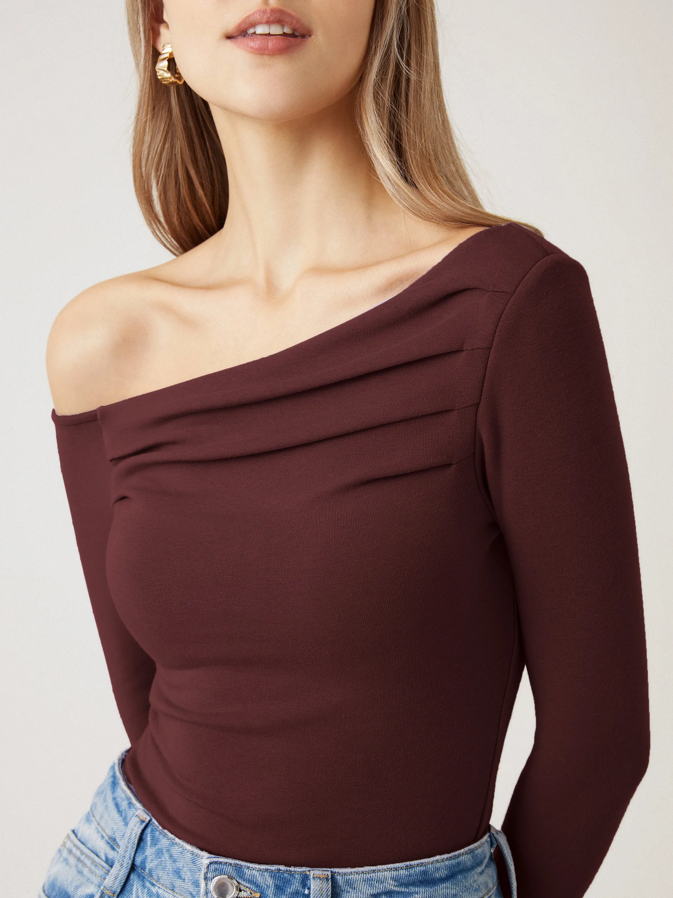 Eco-Mousse® Asymmetric Shoulder Brami Top sold by ogl move product image thumbnail 4