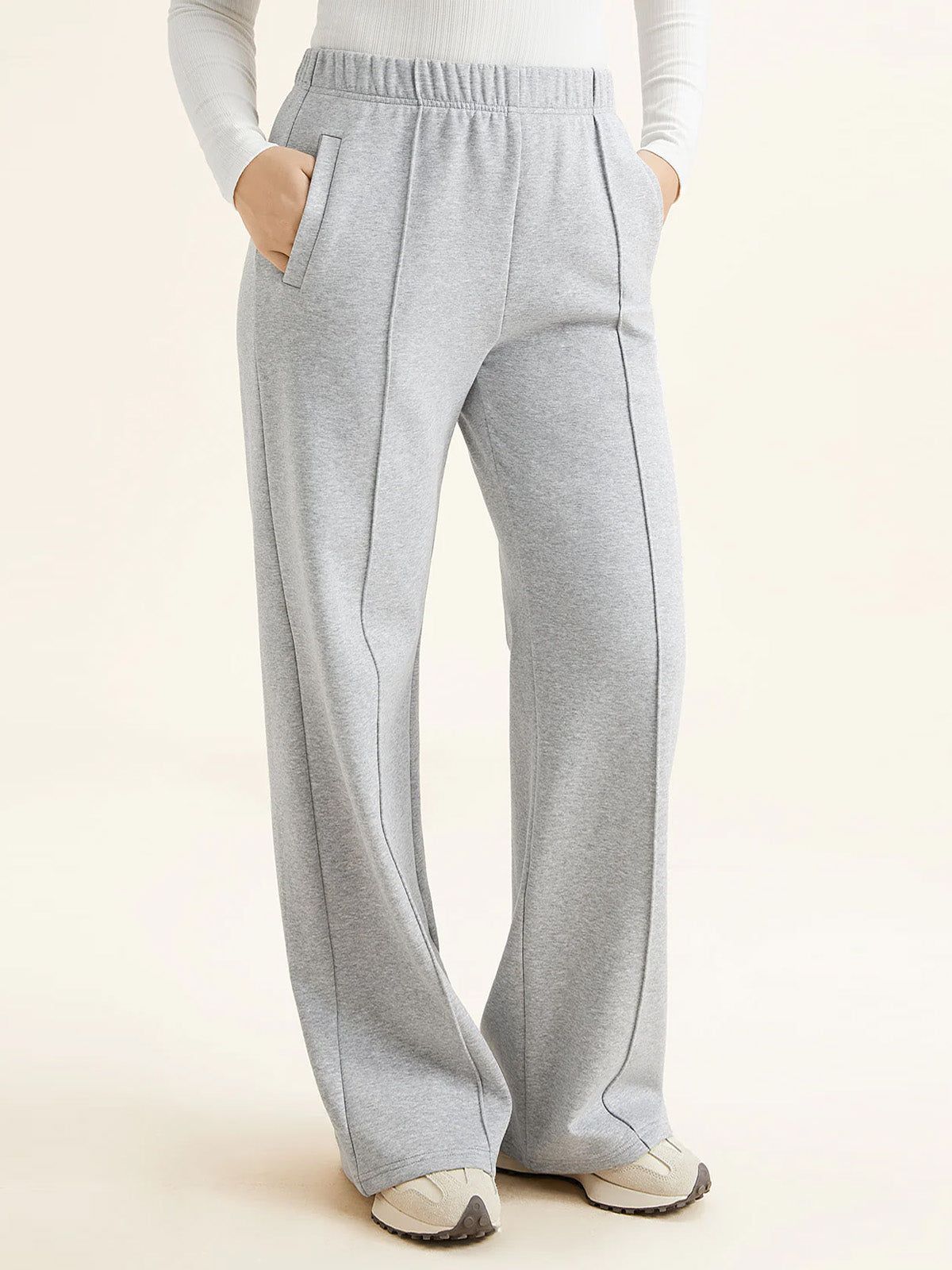 Fleece Pin-Tucks Wide Leg Sweatpants sold by ogl move