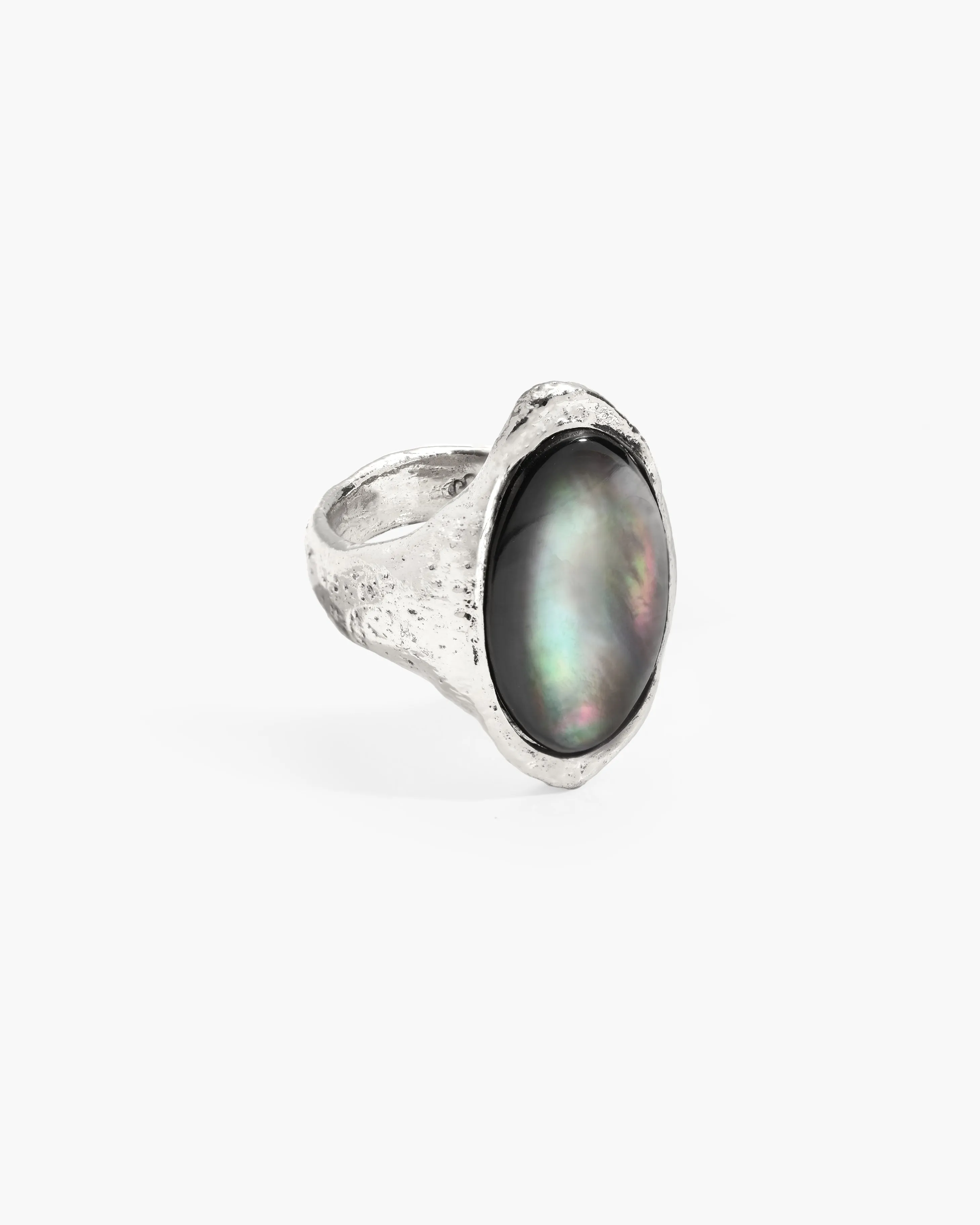 Midnight Oval Shell Ring in Silver sold by en route product image thumbnail 3