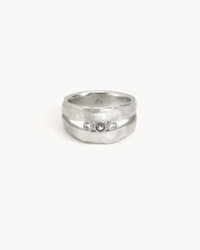 Trinity Ring in Silver sold by en route