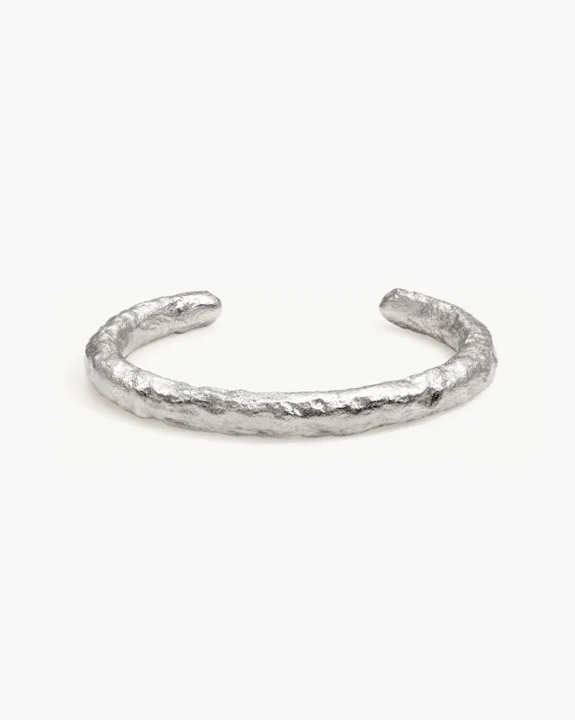 Lily Bangle in Silver sold by en route