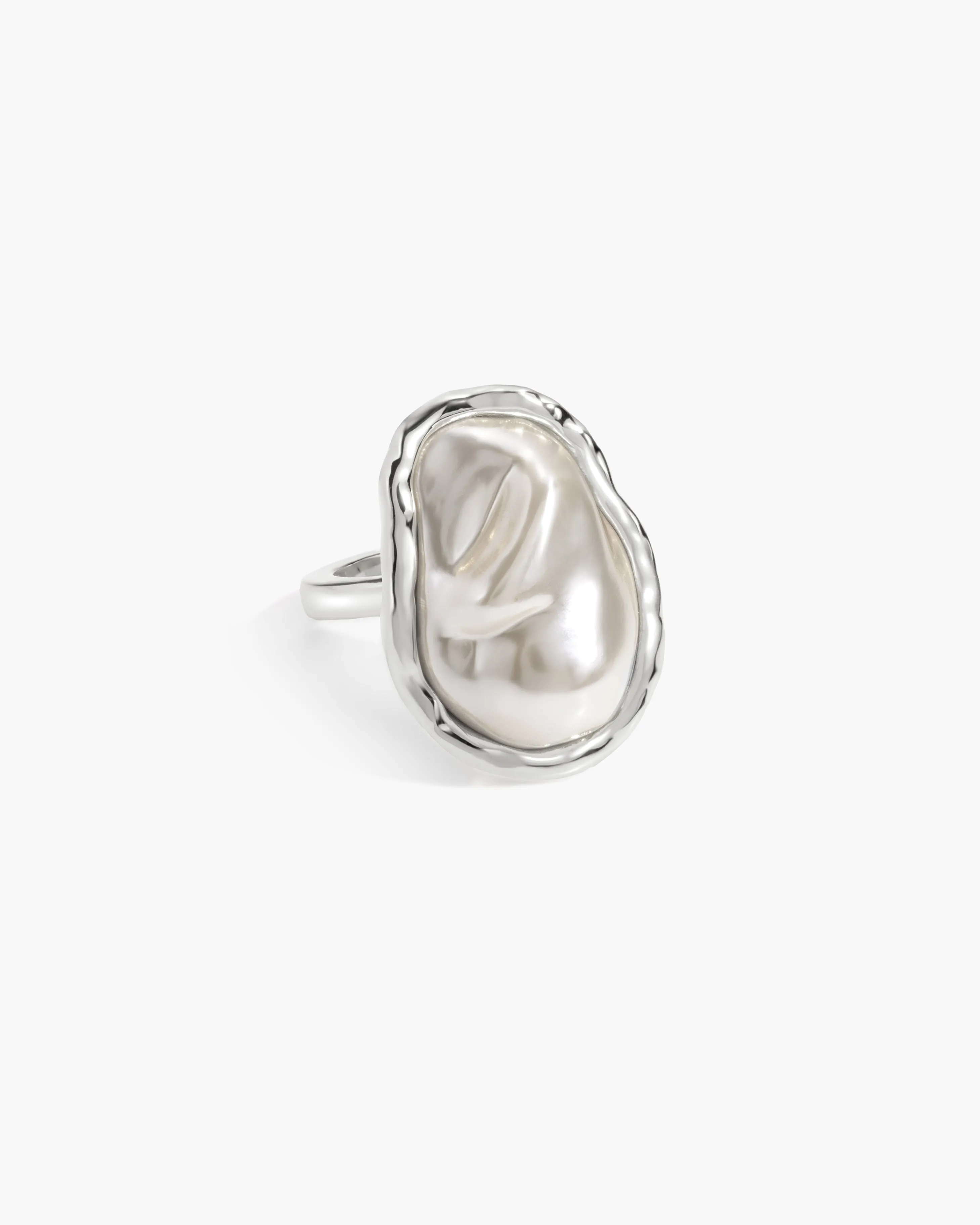 Wonder Pearl Ring in Silver sold by en route