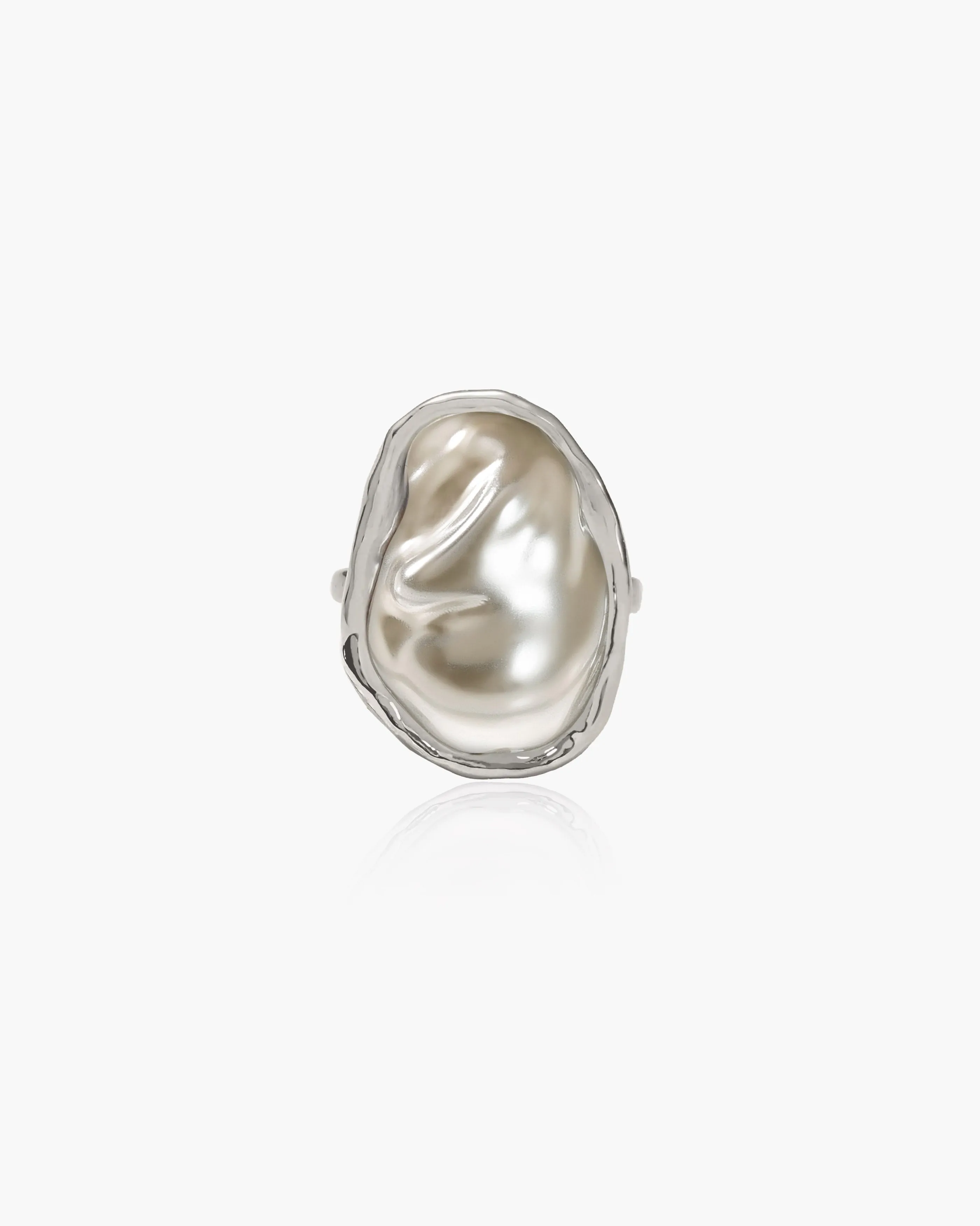Wonder Pearl Ring in Silver sold by en route product image thumbnail 4
