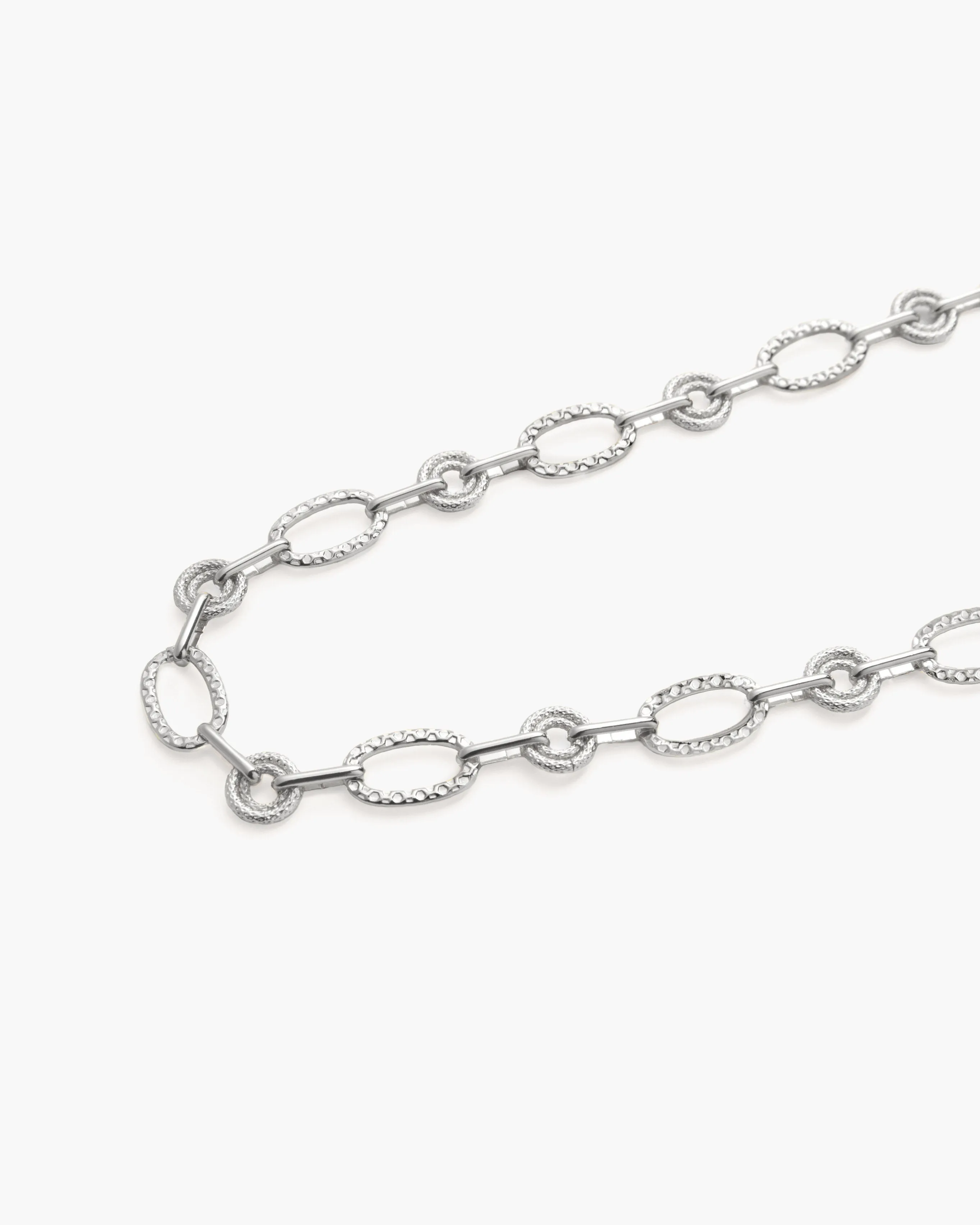 Textured Circle Link Necklace in Silver sold by En Route Jewelry product image thumbnail 3
