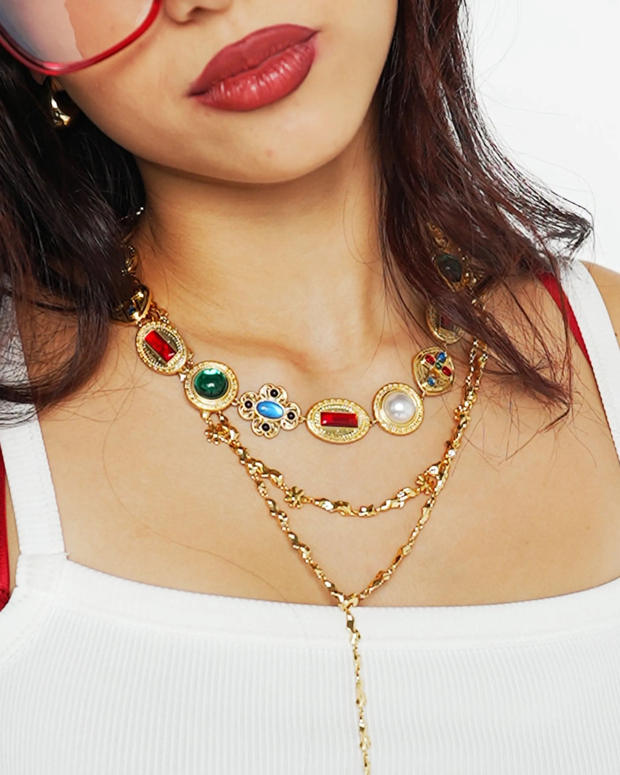 Gold Clusters Necklace sold by en route product image thumbnail 4