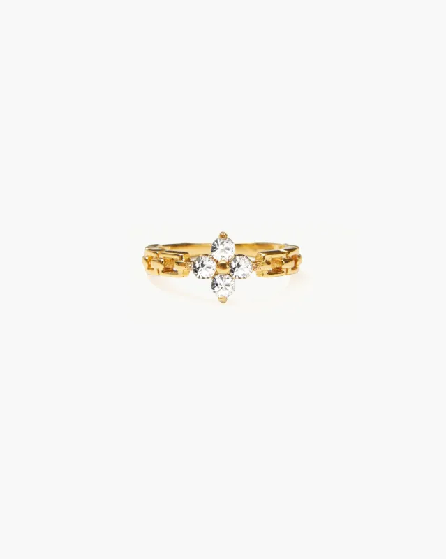 Lucky Clover Ring in Gold sold by en route