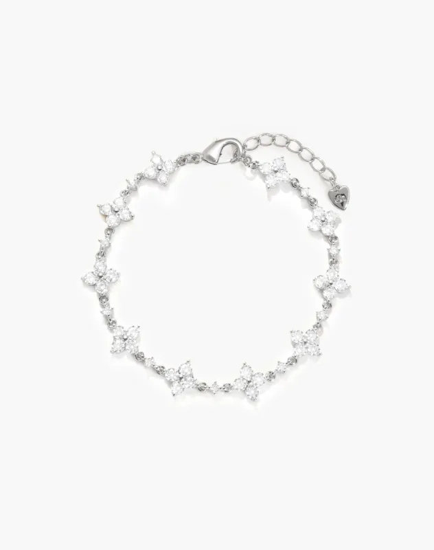 Sparkle Clover Bracelet in Silver made by En Route Jewelry